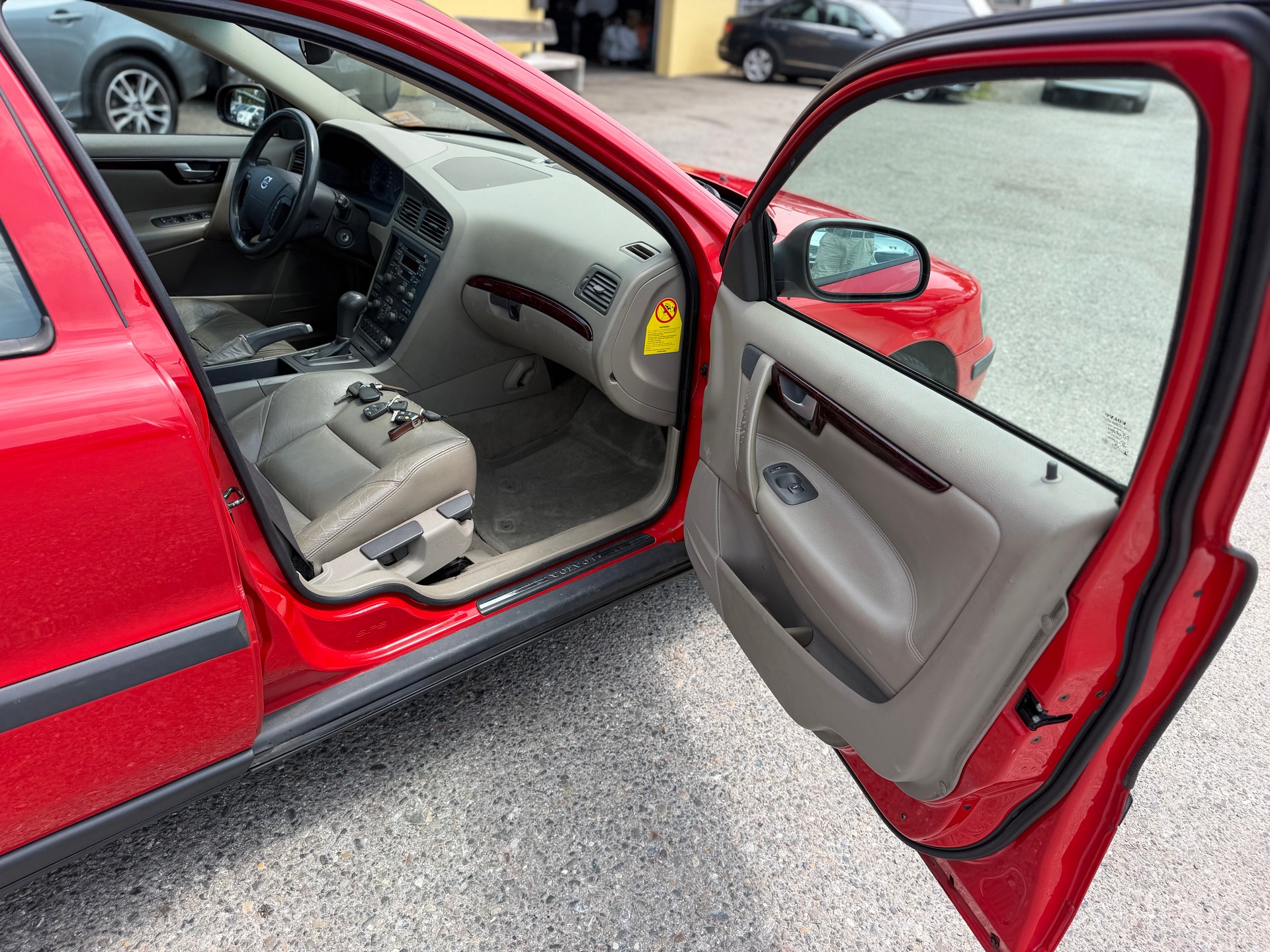 VOLVO V70 2.4 Bi-Fuel-image-13