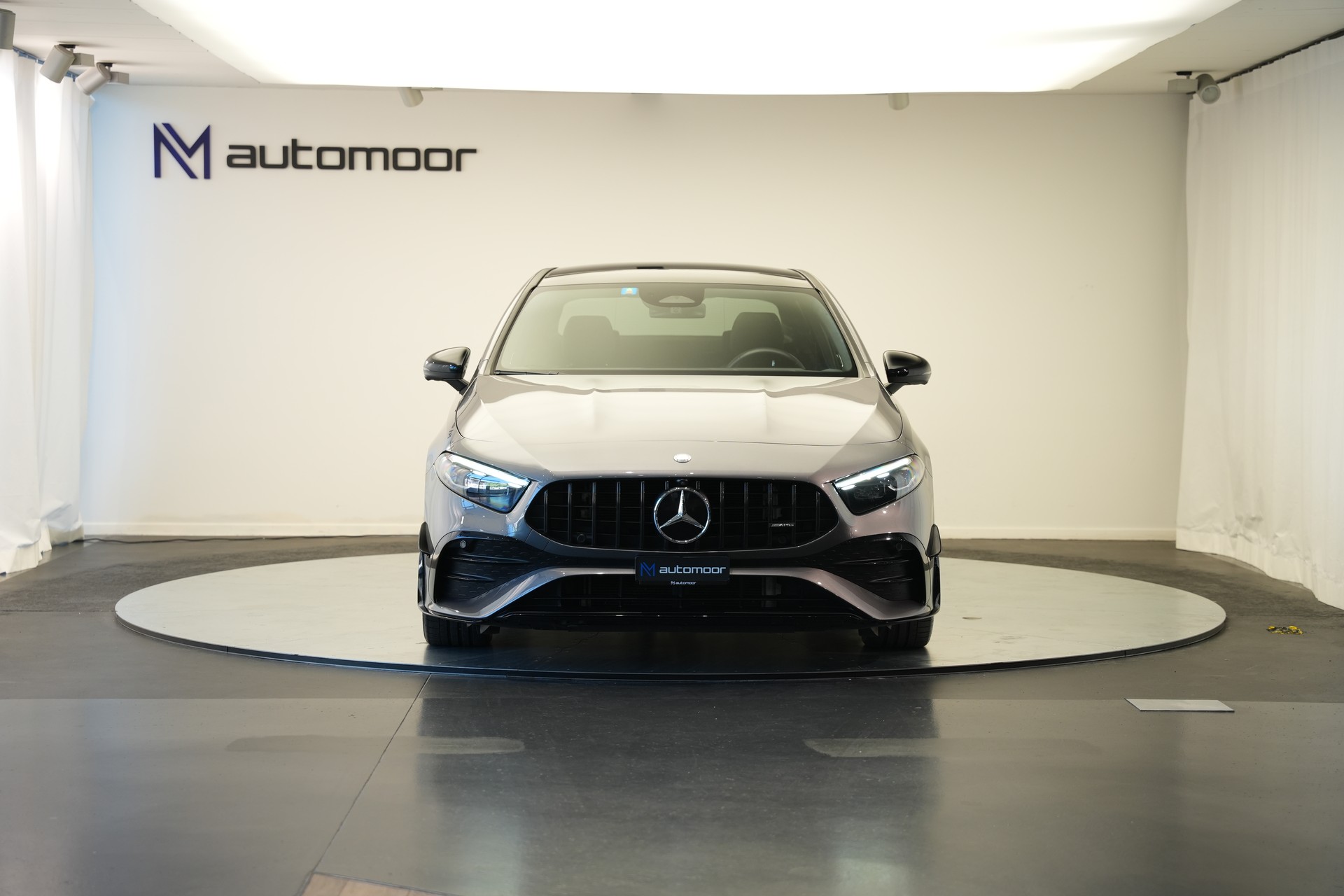 MERCEDES-BENZ A AMG 35 4Matic+ 8G-DCT *CH-Fahrzeug* *Panorama* *HuD* *Burmester*-image-1