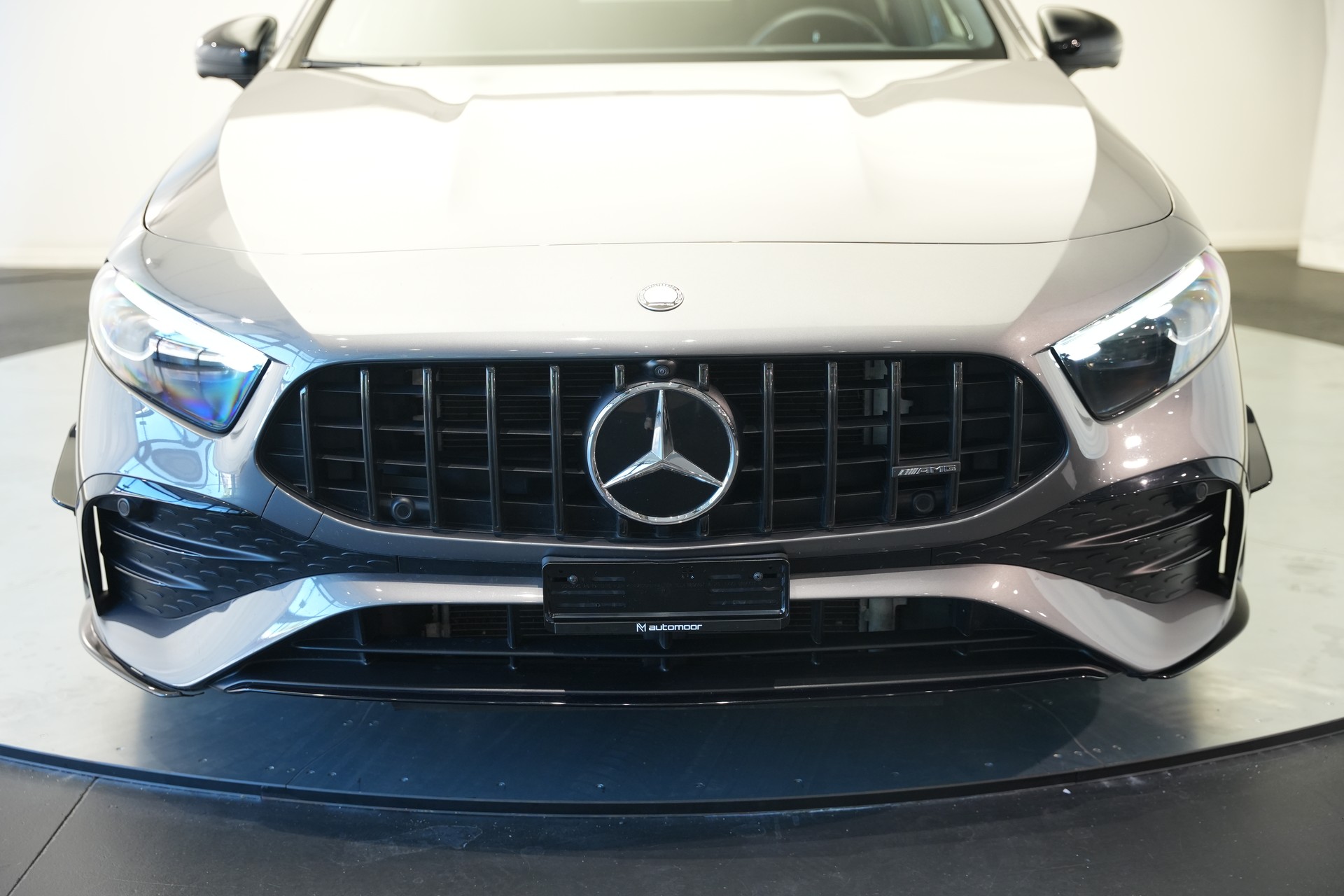 MERCEDES-BENZ A AMG 35 4Matic+ 8G-DCT *CH-Fahrzeug* *Panorama* *HuD* *Burmester*-image-52