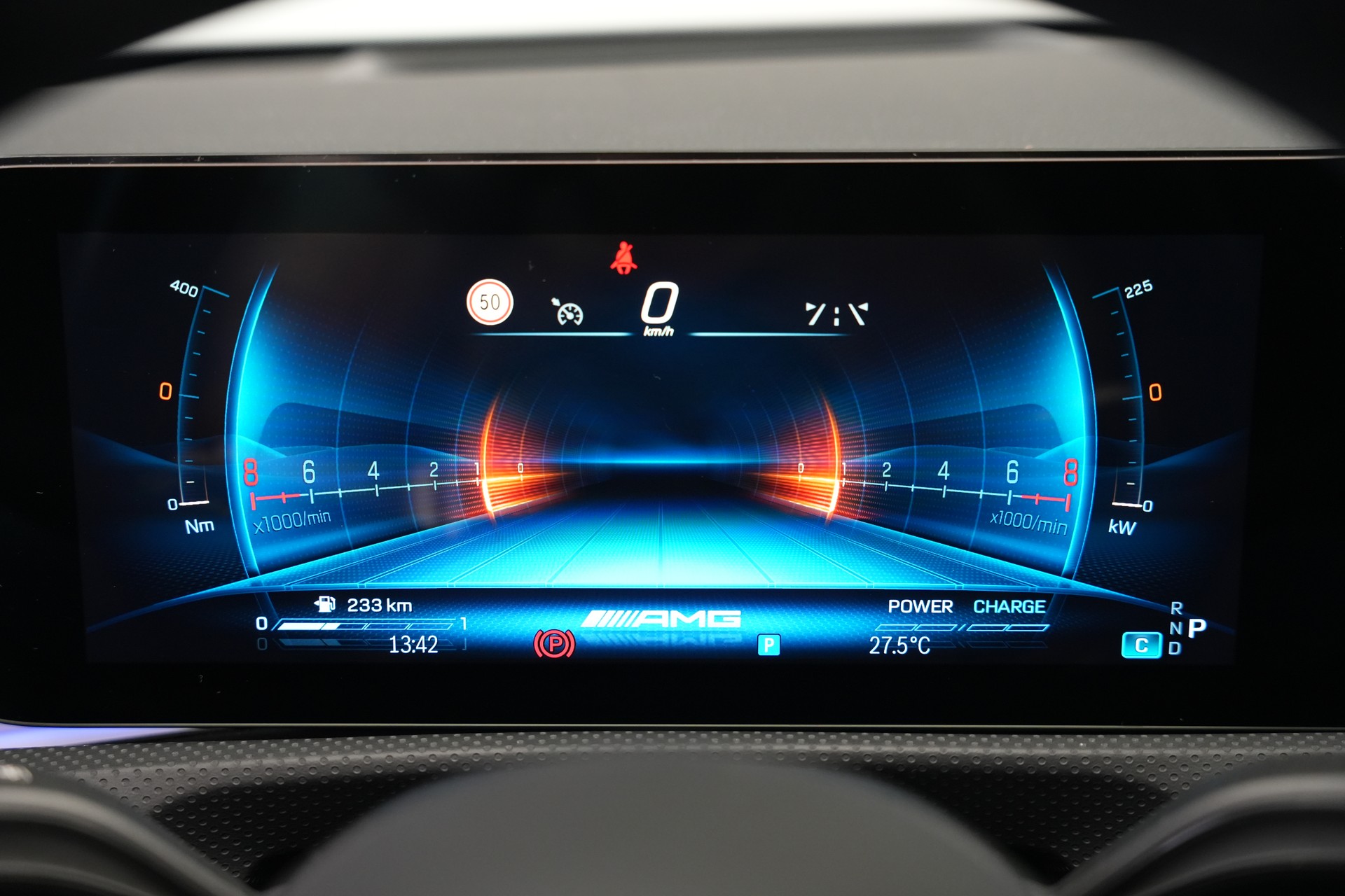MERCEDES-BENZ A AMG 35 4Matic+ 8G-DCT *CH-Fahrzeug* *Panorama* *HuD* *Burmester*-image-31