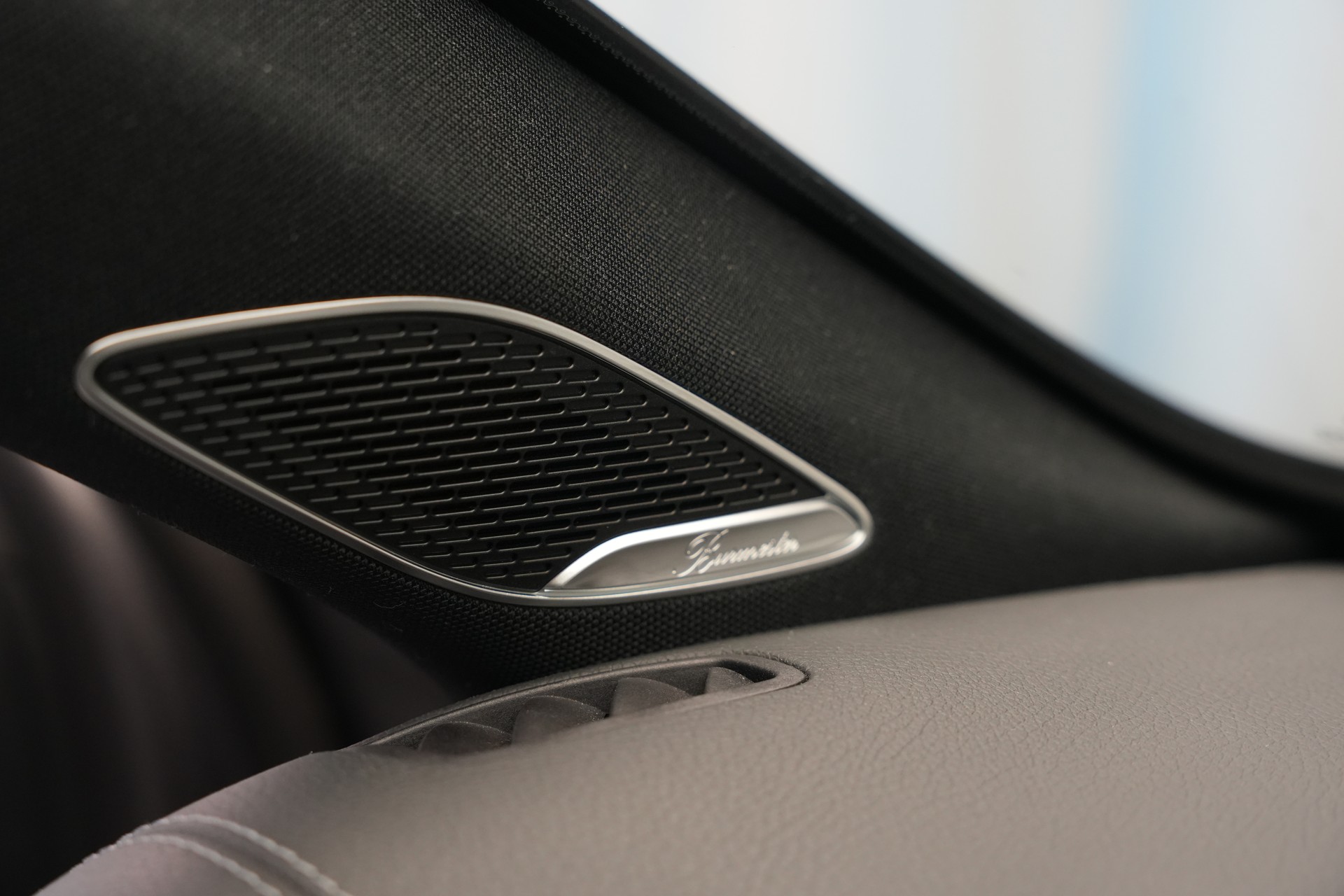 MERCEDES-BENZ A AMG 35 4Matic+ 8G-DCT *CH-Fahrzeug* *Panorama* *HuD* *Burmester*-image-38