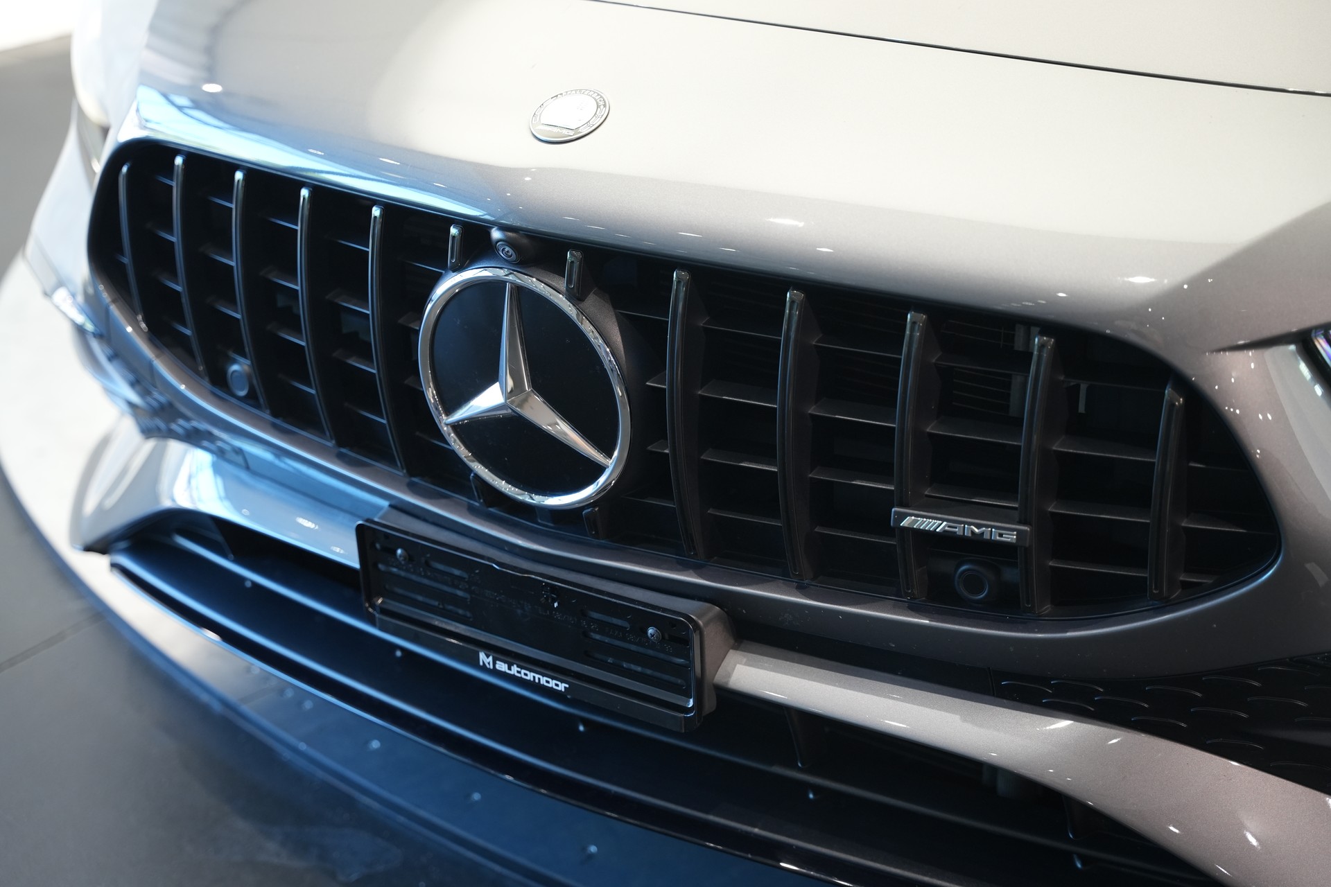 MERCEDES-BENZ A AMG 35 4Matic+ 8G-DCT *CH-Fahrzeug* *Panorama* *HuD* *Burmester*-image-51