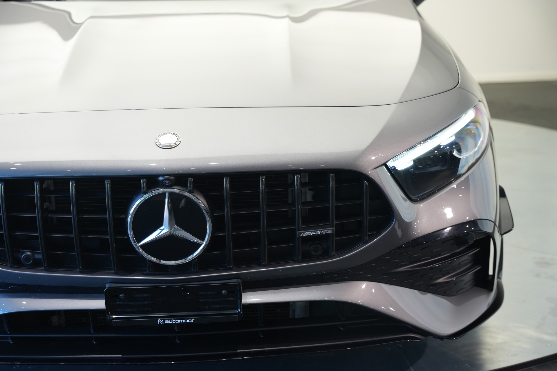 MERCEDES-BENZ A AMG 35 4Matic+ 8G-DCT *CH-Fahrzeug* *Panorama* *HuD* *Burmester*-image-46