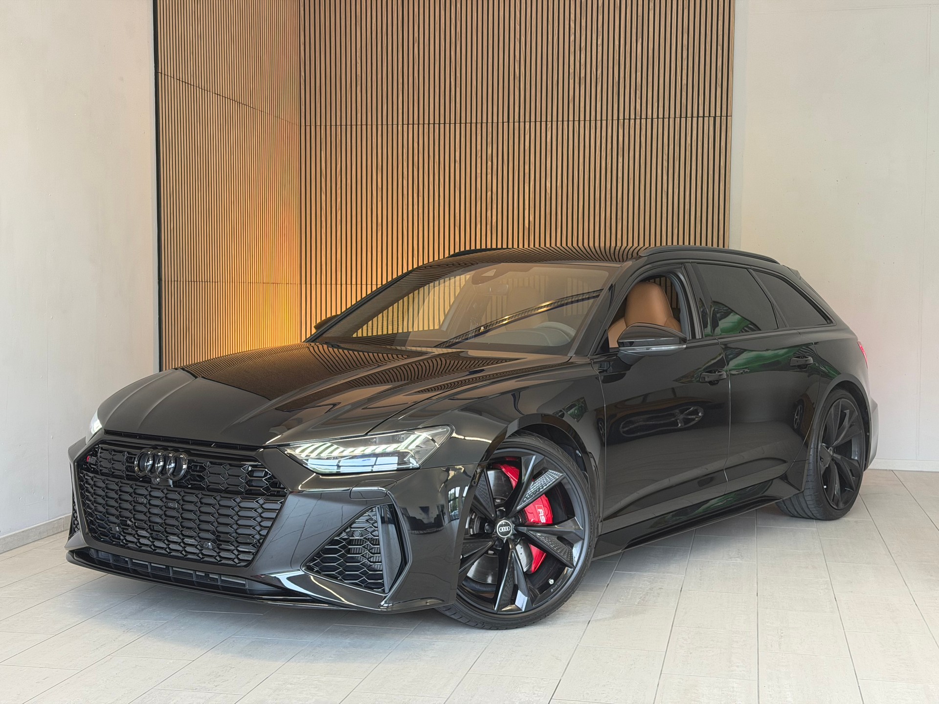 AUDI RS6 Avant 4.0 TFSI V8 quattro-image-0