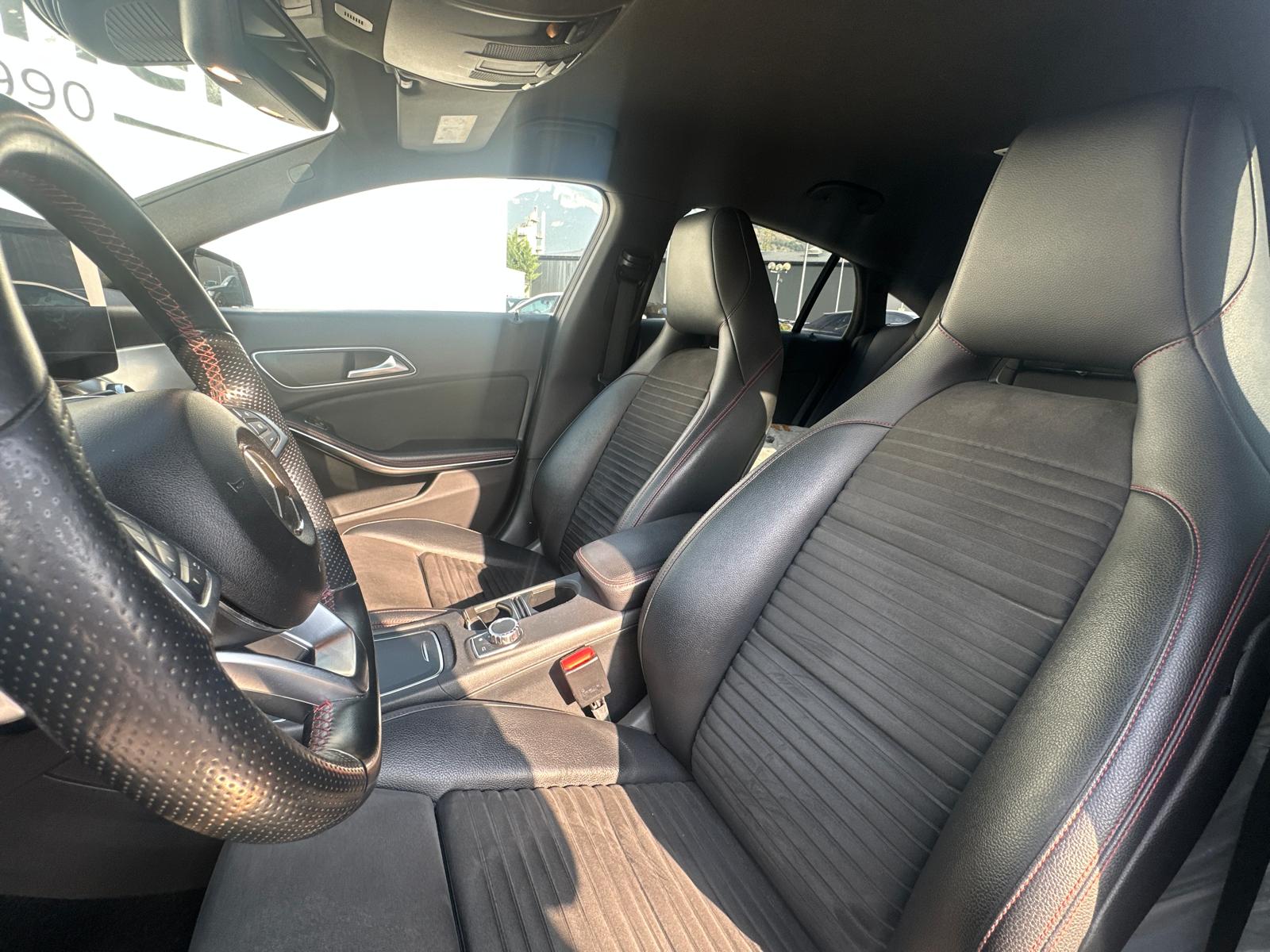 MERCEDES-BENZ CLA Shooting Br 200 d Swiss Star AMG Line 4M-image-9