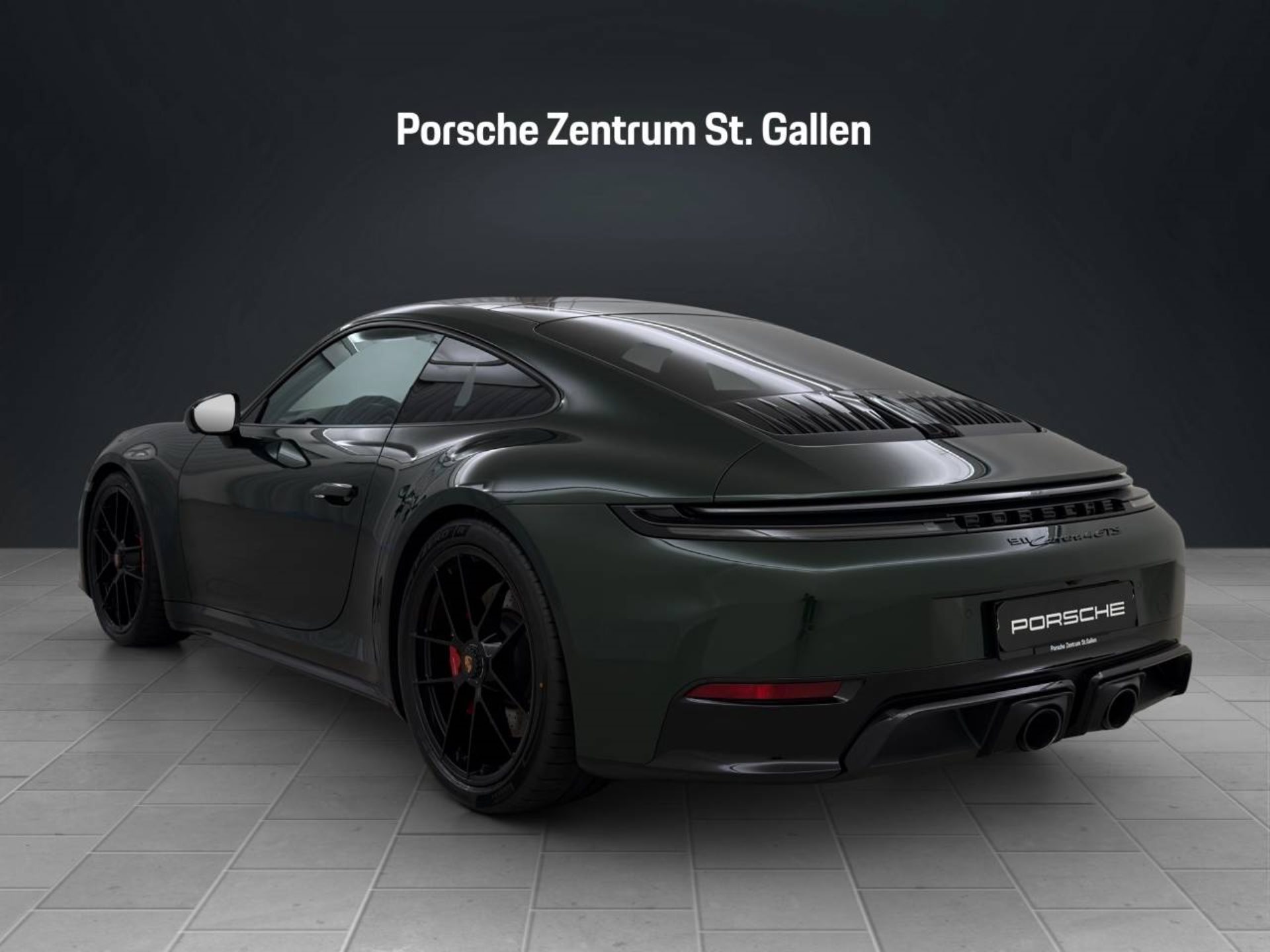 PORSCHE 911 Carrera 4 GTS-image-2