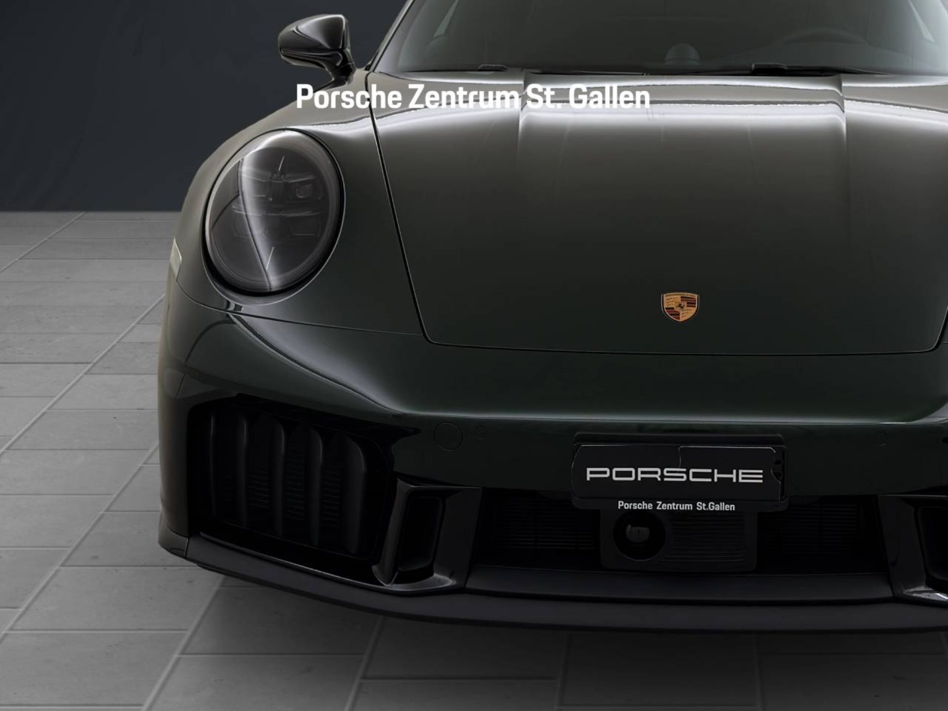 PORSCHE 911 Carrera 4 GTS-image-9