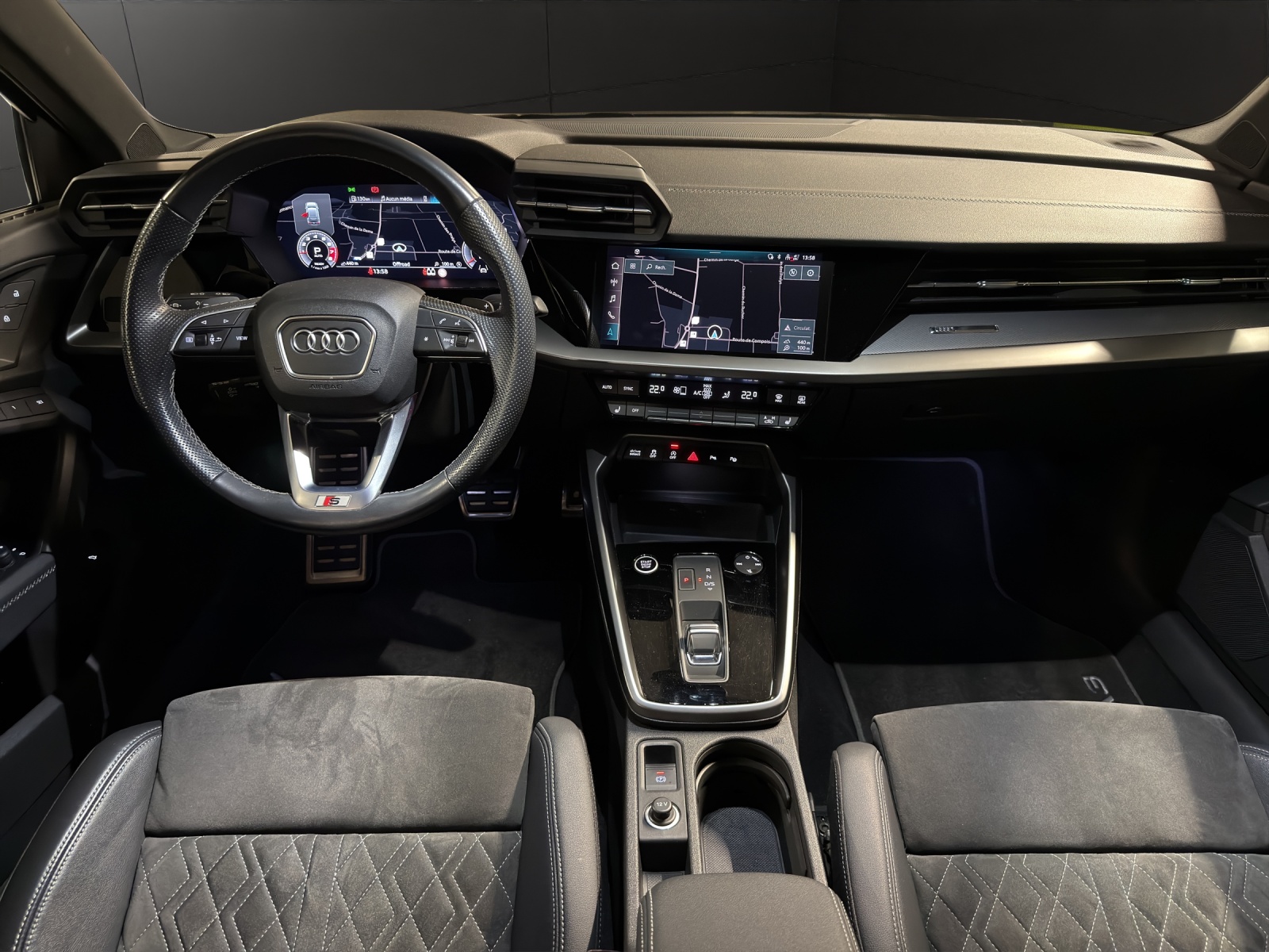 AUDI A3 Sportback 35 TFSI S line Attraction S-tronic-image-4
