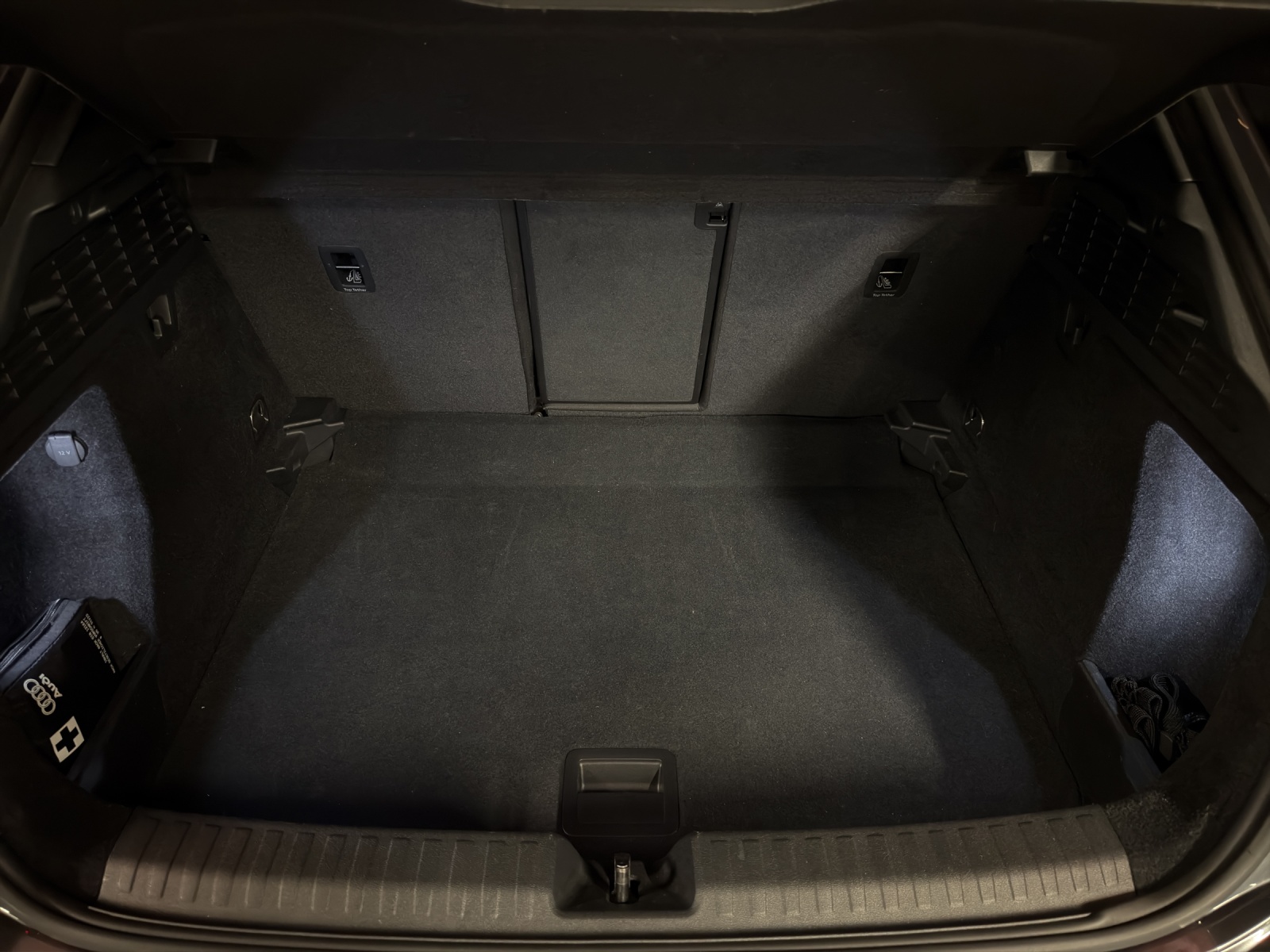 AUDI A3 Sportback 35 TFSI S line Attraction S-tronic-image-9