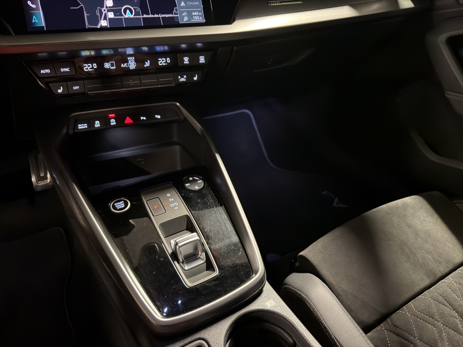 AUDI A3 Sportback 35 TFSI S line Attraction S-tronic-image-5