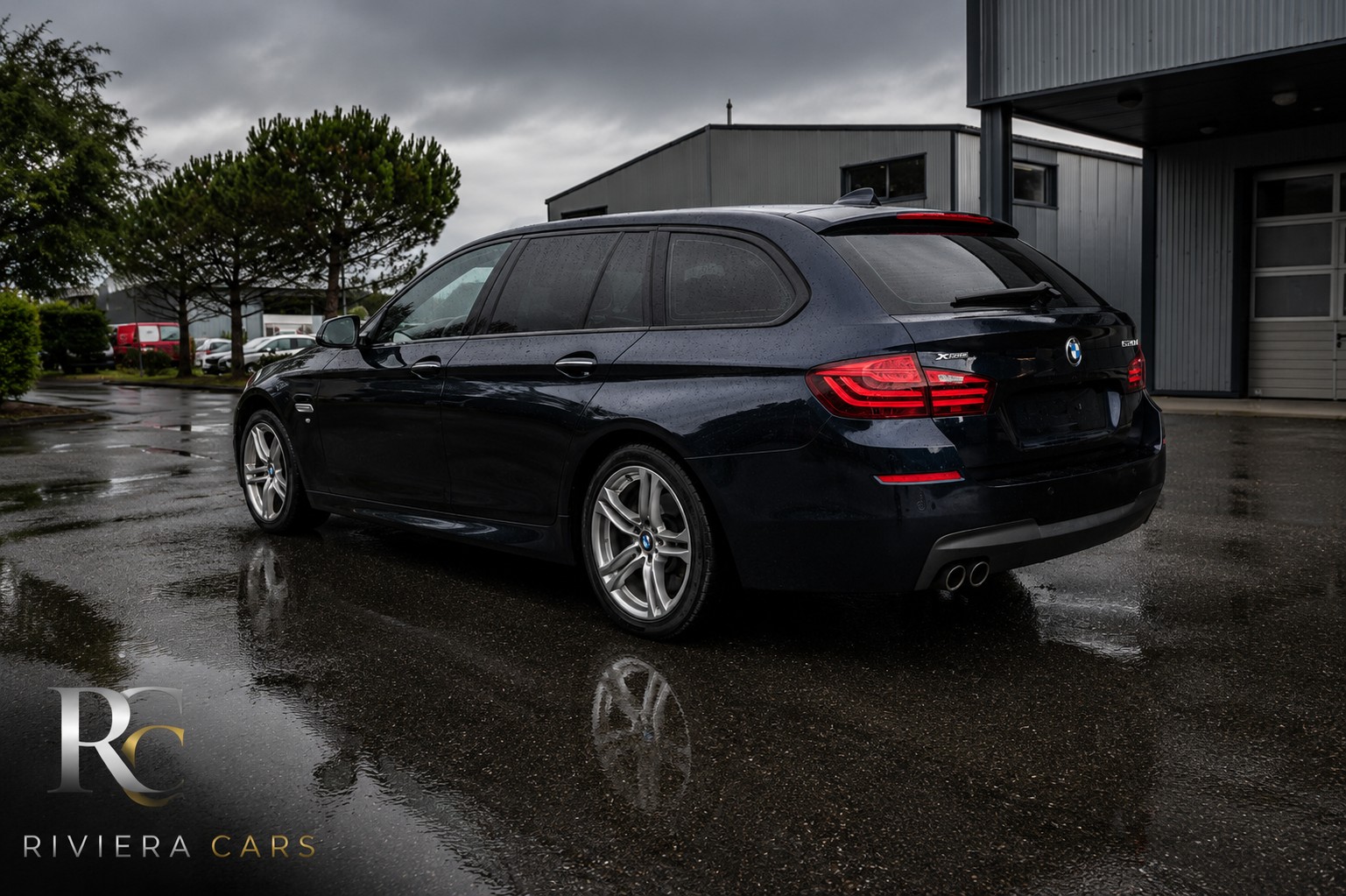 BMW 530d Touring xDrive M-Pack-image-6