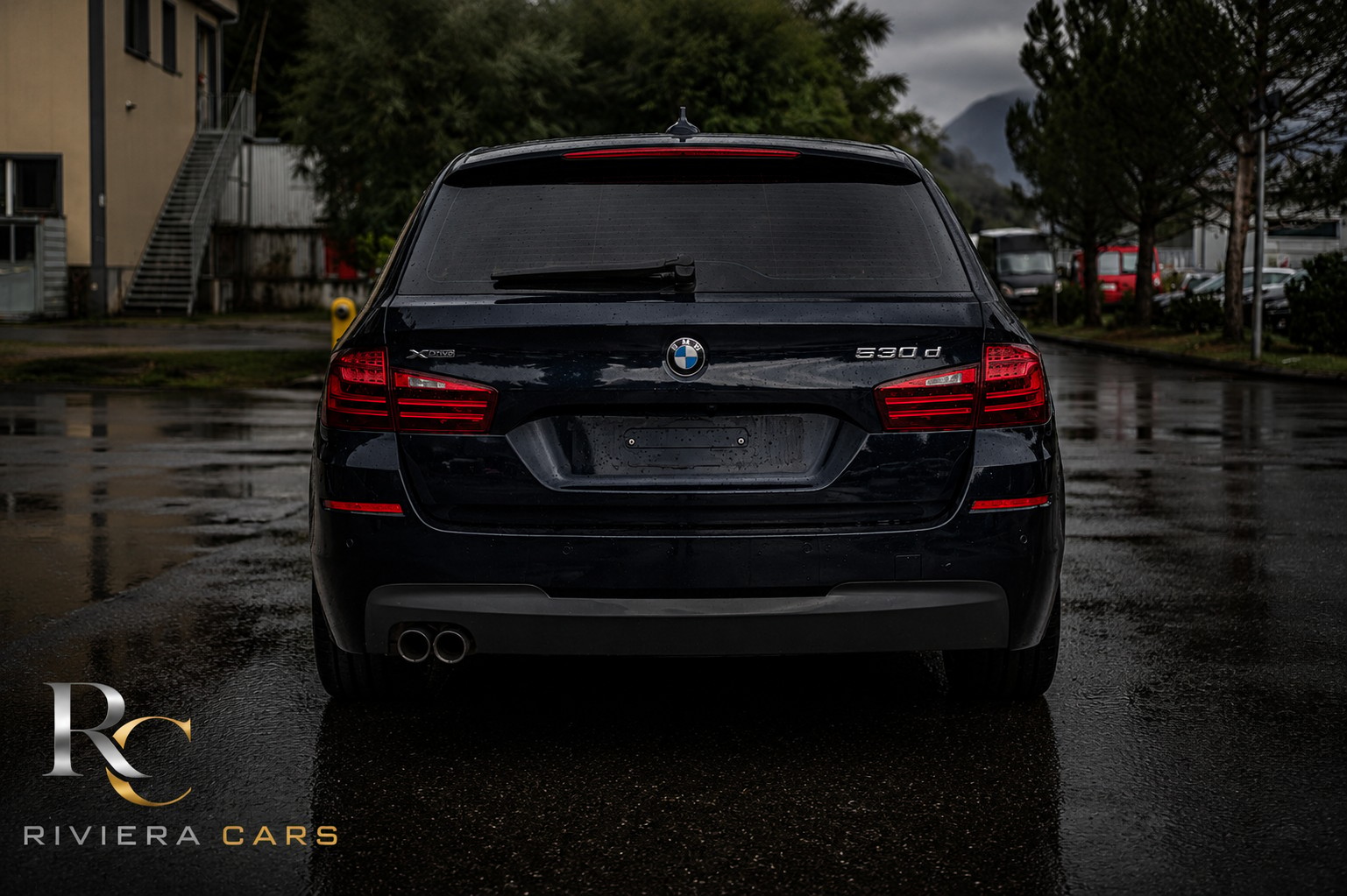 BMW 530d Touring xDrive M-Pack-image-10