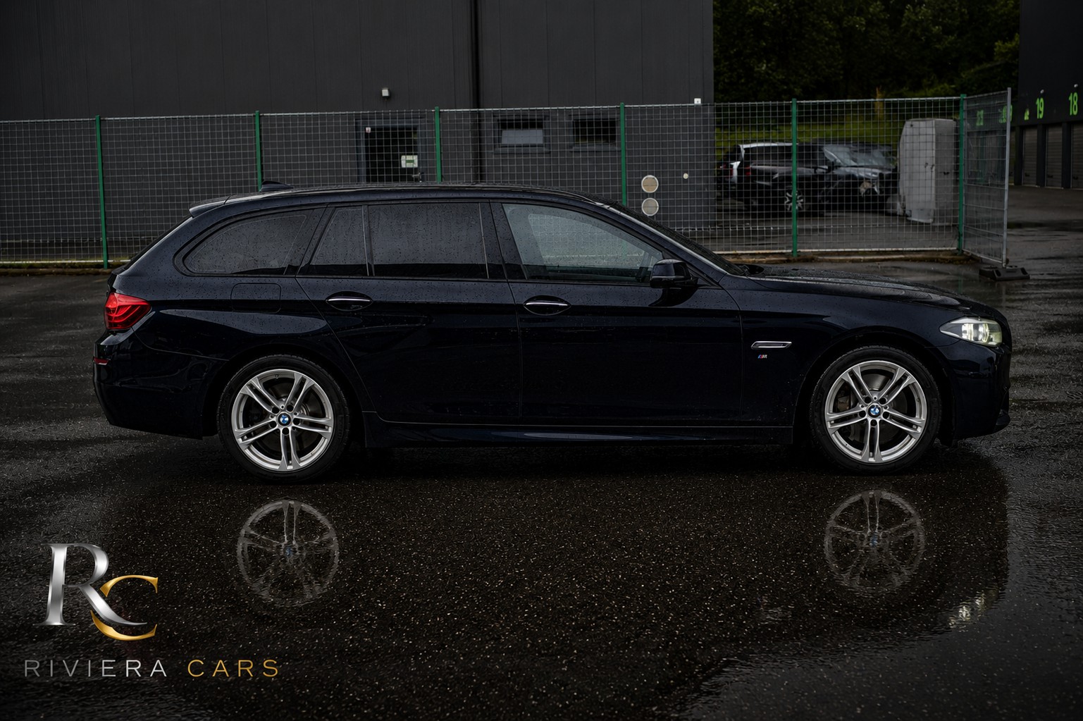 BMW 530d Touring xDrive M-Pack-image-5