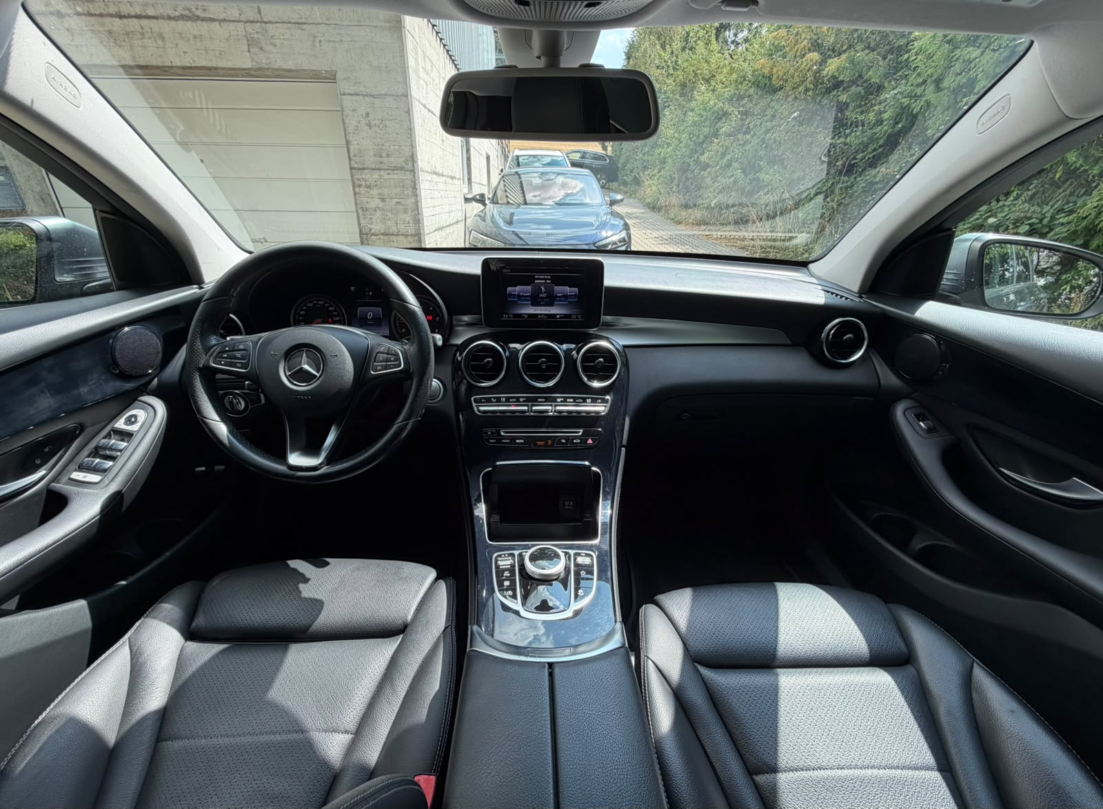 MERCEDES-BENZ GLC Coupé 250 d AMG Line 4Matic 9G-Tronic-image-21