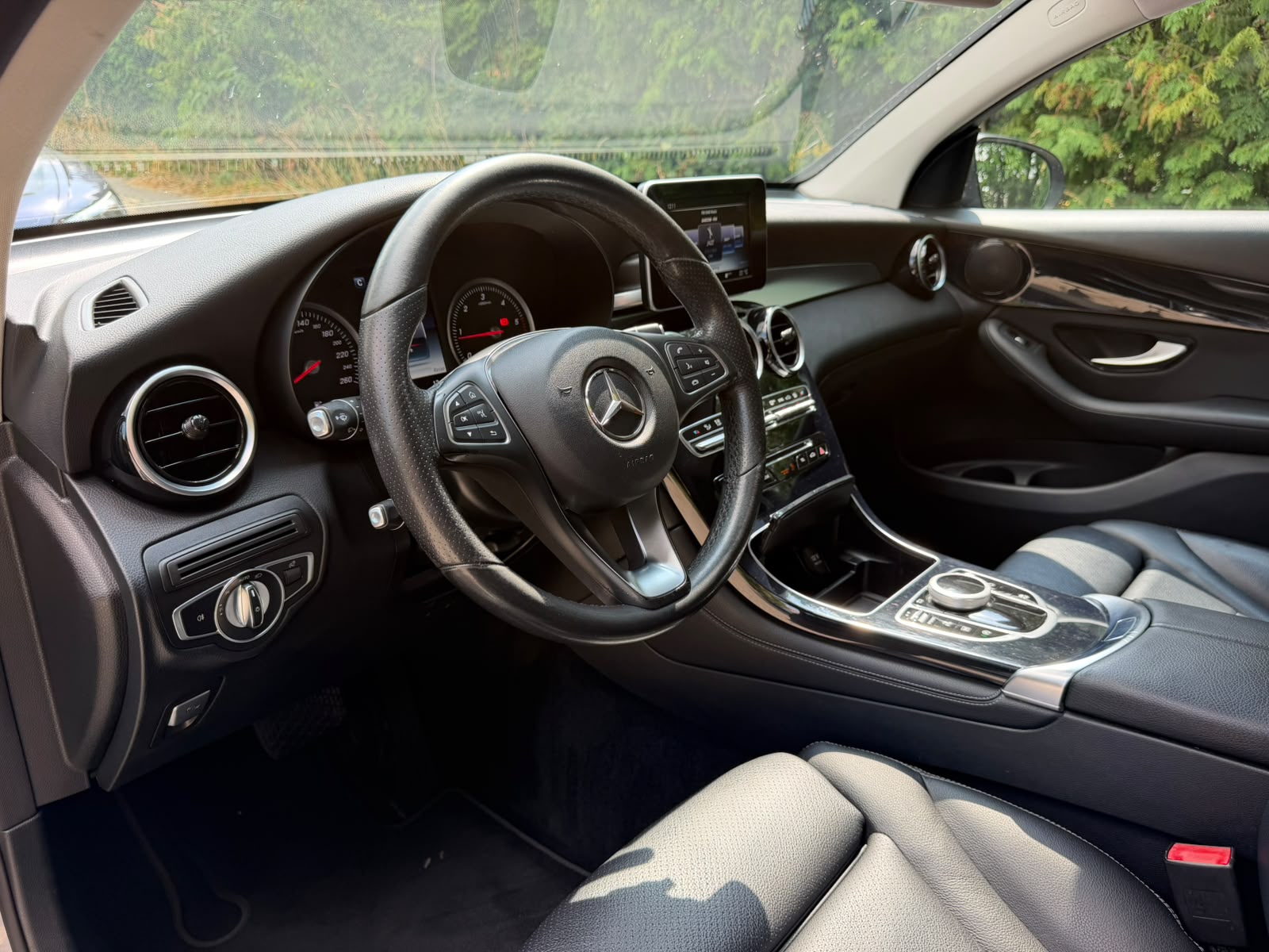 MERCEDES-BENZ GLC Coupé 250 d AMG Line 4Matic 9G-Tronic-image-10