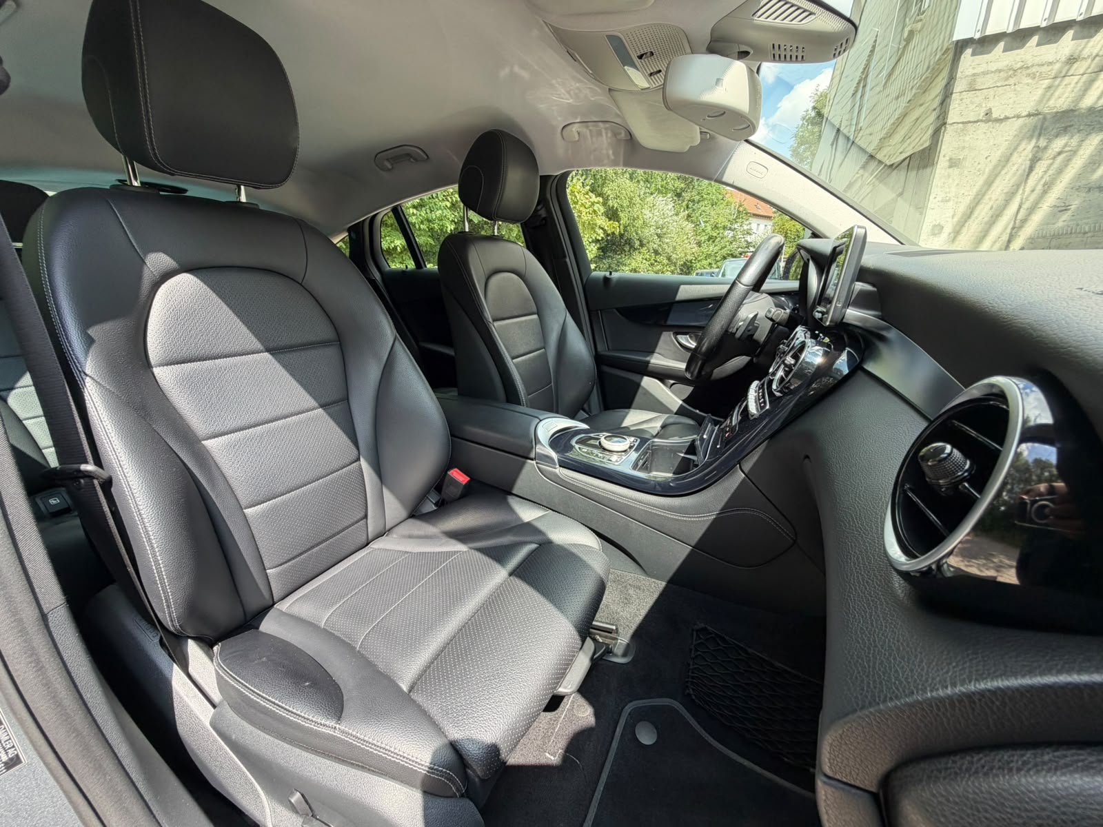 MERCEDES-BENZ GLC Coupé 250 d AMG Line 4Matic 9G-Tronic-image-19