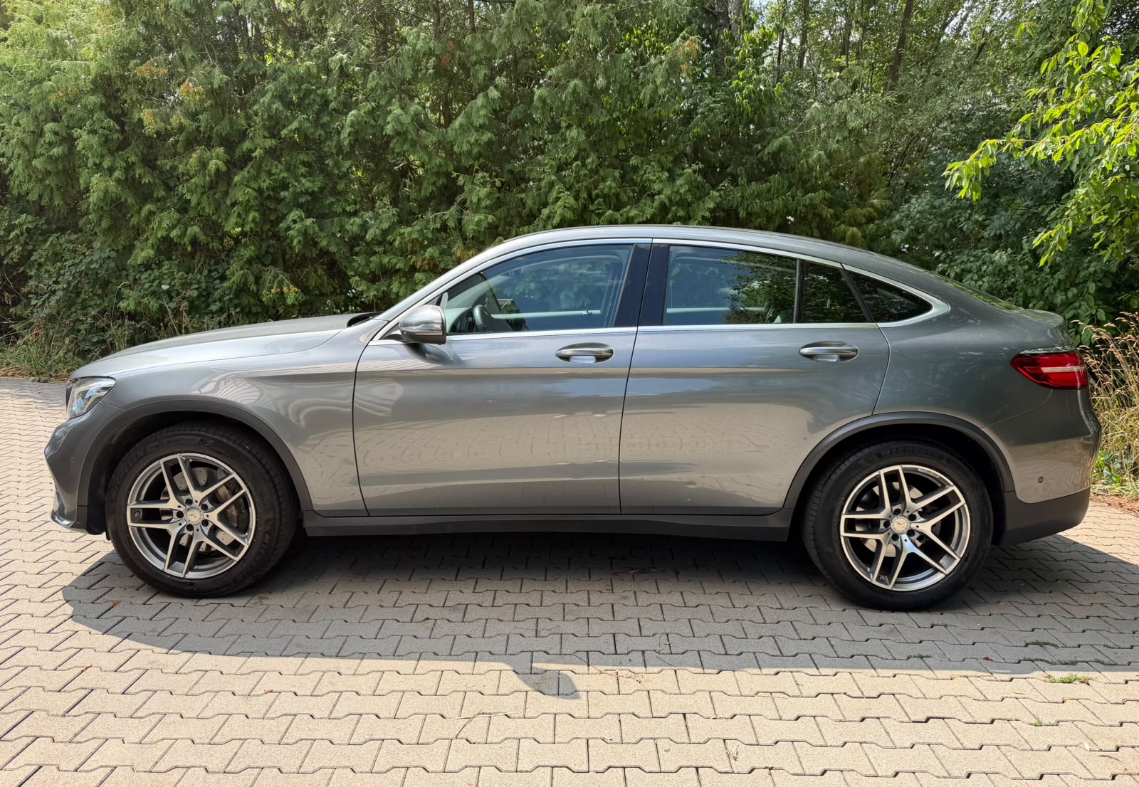 MERCEDES-BENZ GLC Coupé 250 d AMG Line 4Matic 9G-Tronic-image-1