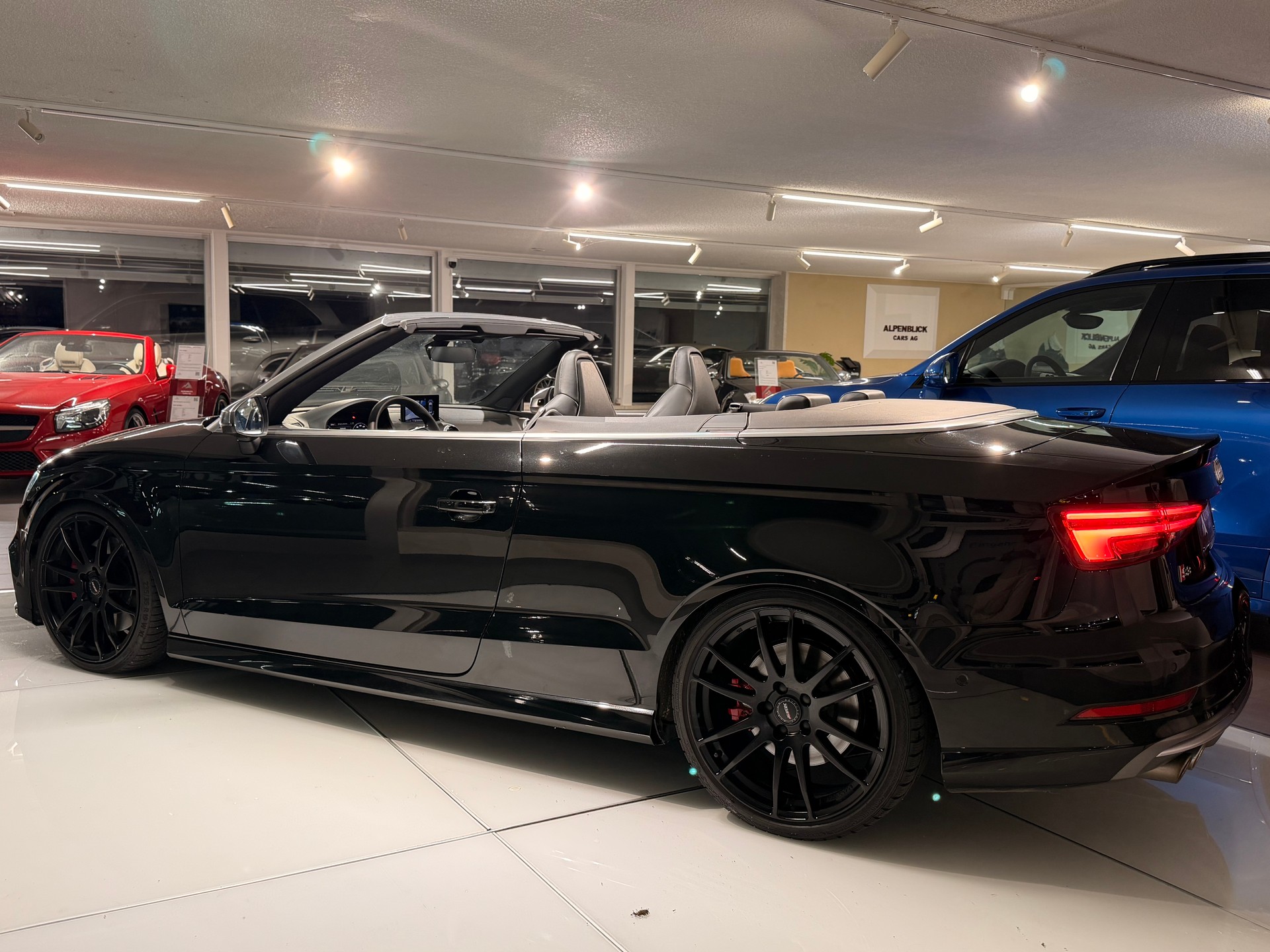 AUDI S3 Cabriolet 2.0 TFSI quattro S-tronic-image-8