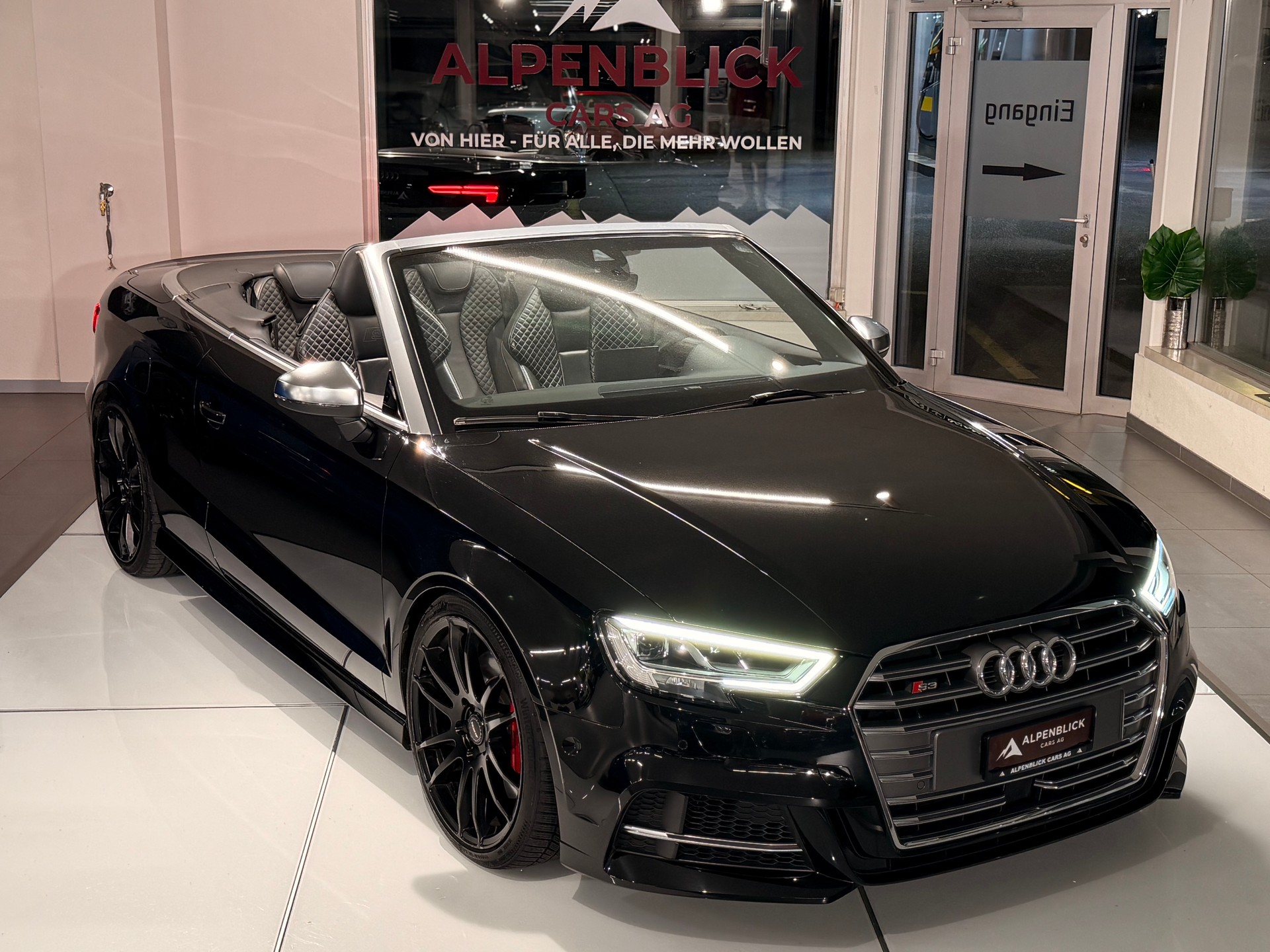AUDI S3 Cabriolet 2.0 TFSI quattro S-tronic-image-2