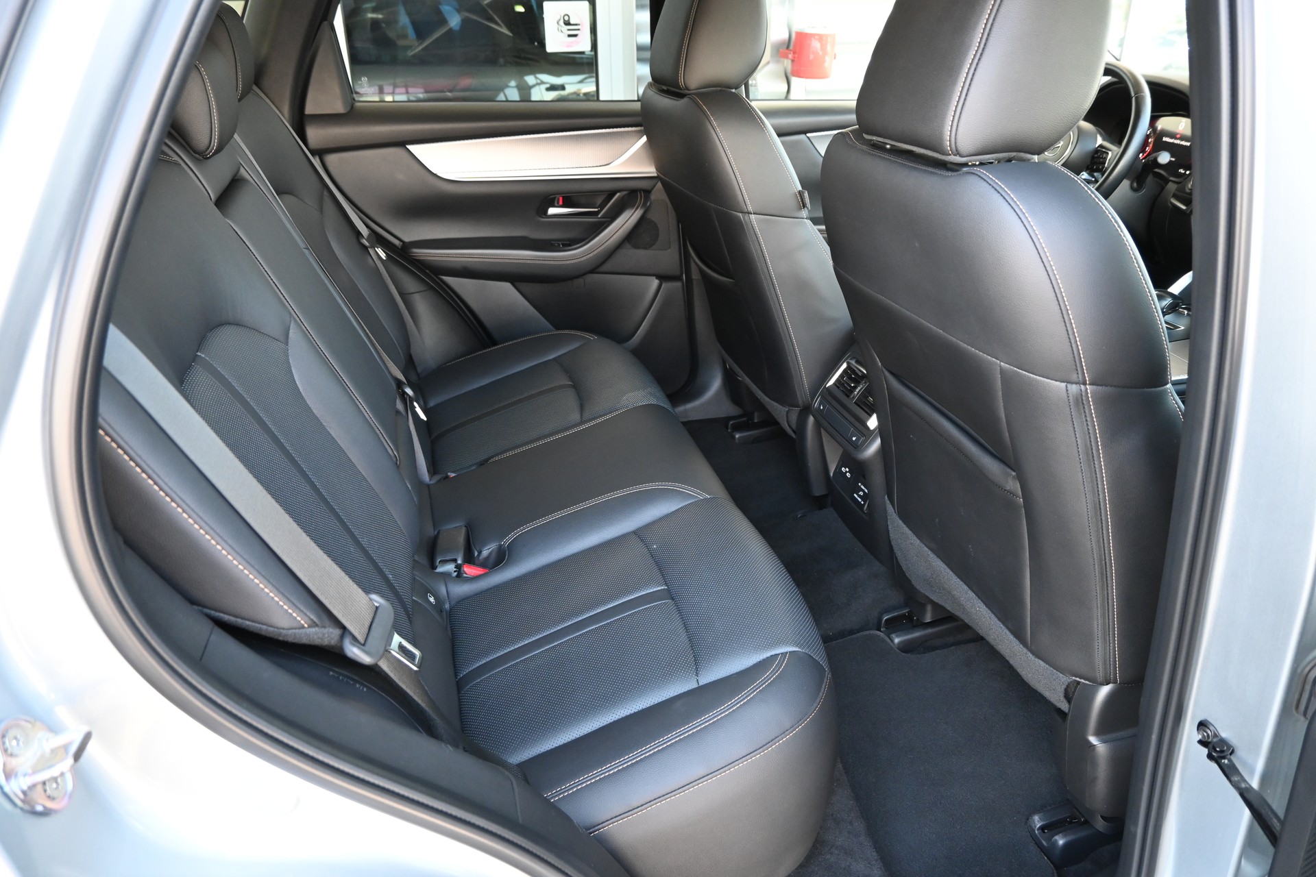 MAZDA CX-60 e-Skyactiv PHEV 327 AWD Homura + AHK 2500kg-image-12
