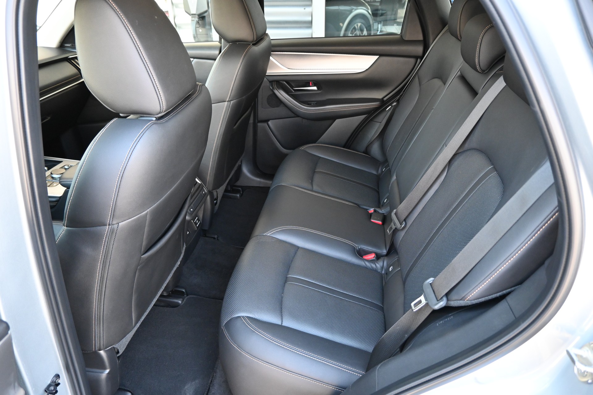 MAZDA CX-60 e-Skyactiv PHEV 327 AWD Homura + AHK 2500kg-image-13