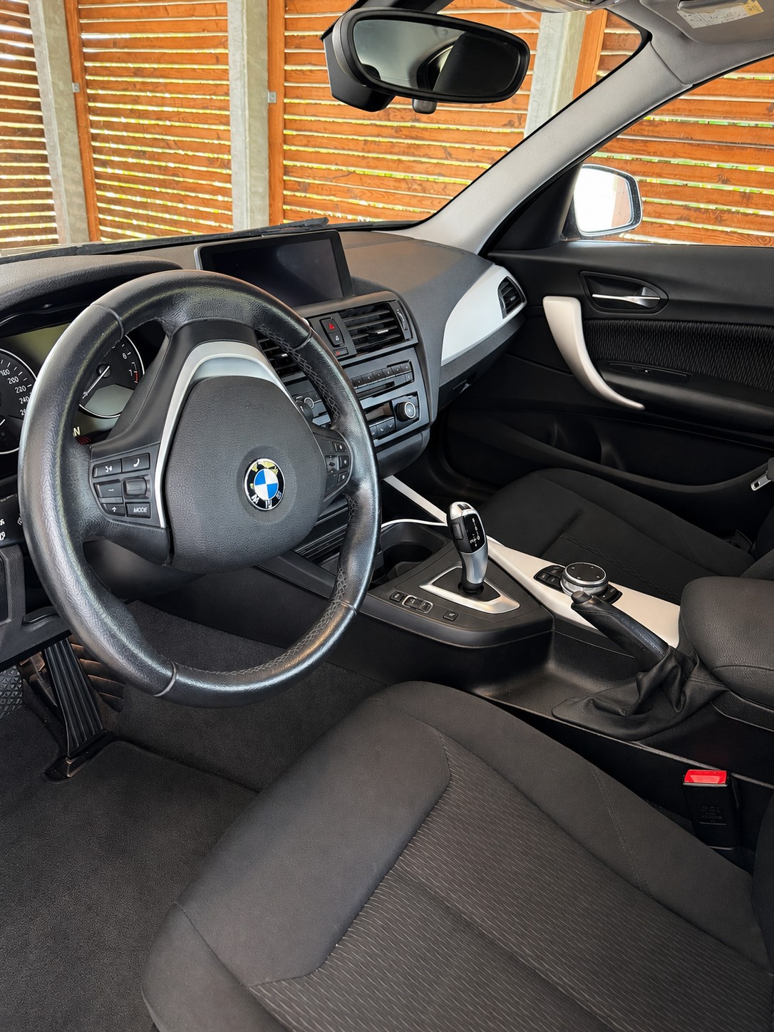 BMW 116i-image-0