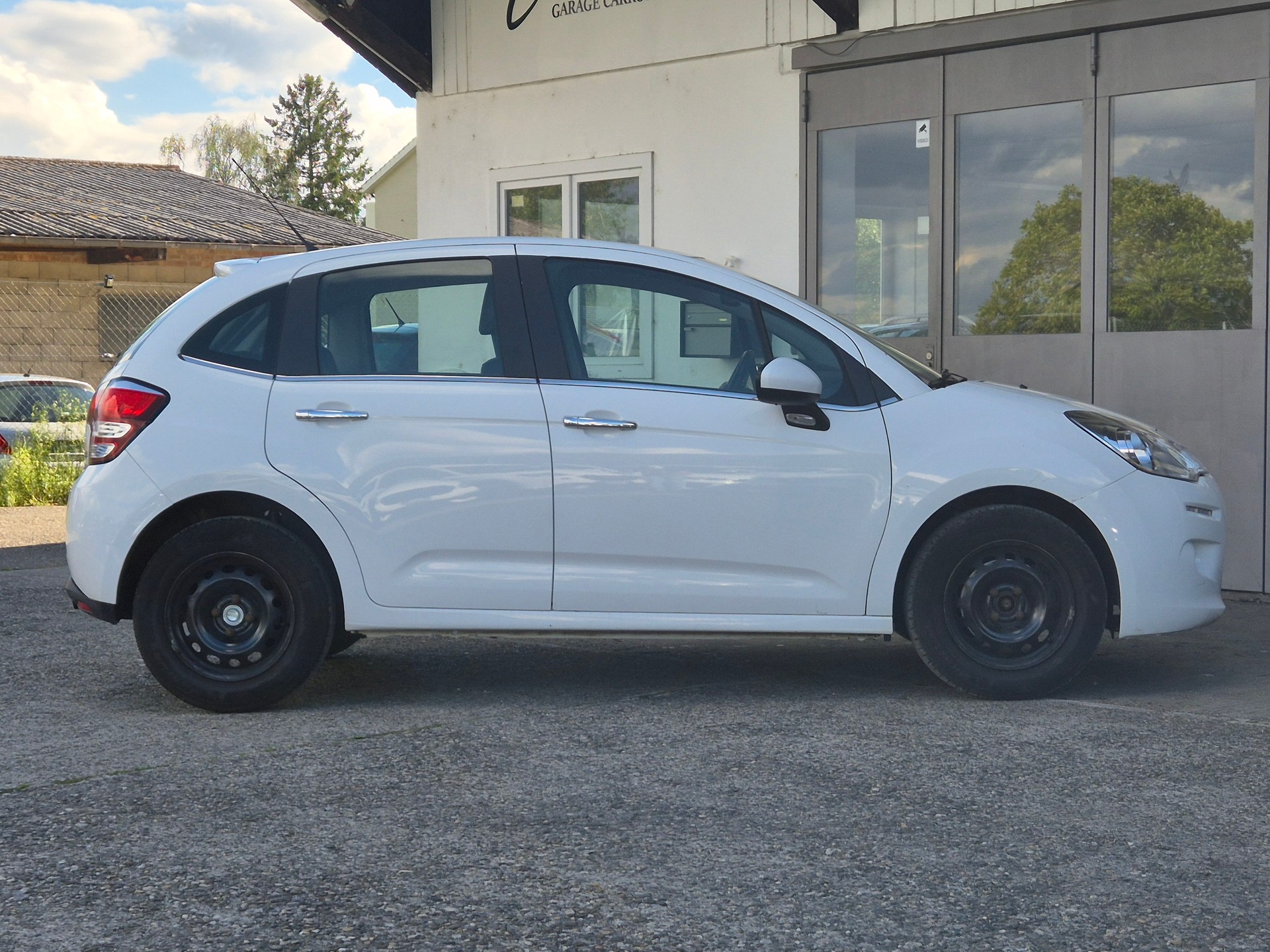 CITROEN C3 1.2i PureTech Sélection-image-4