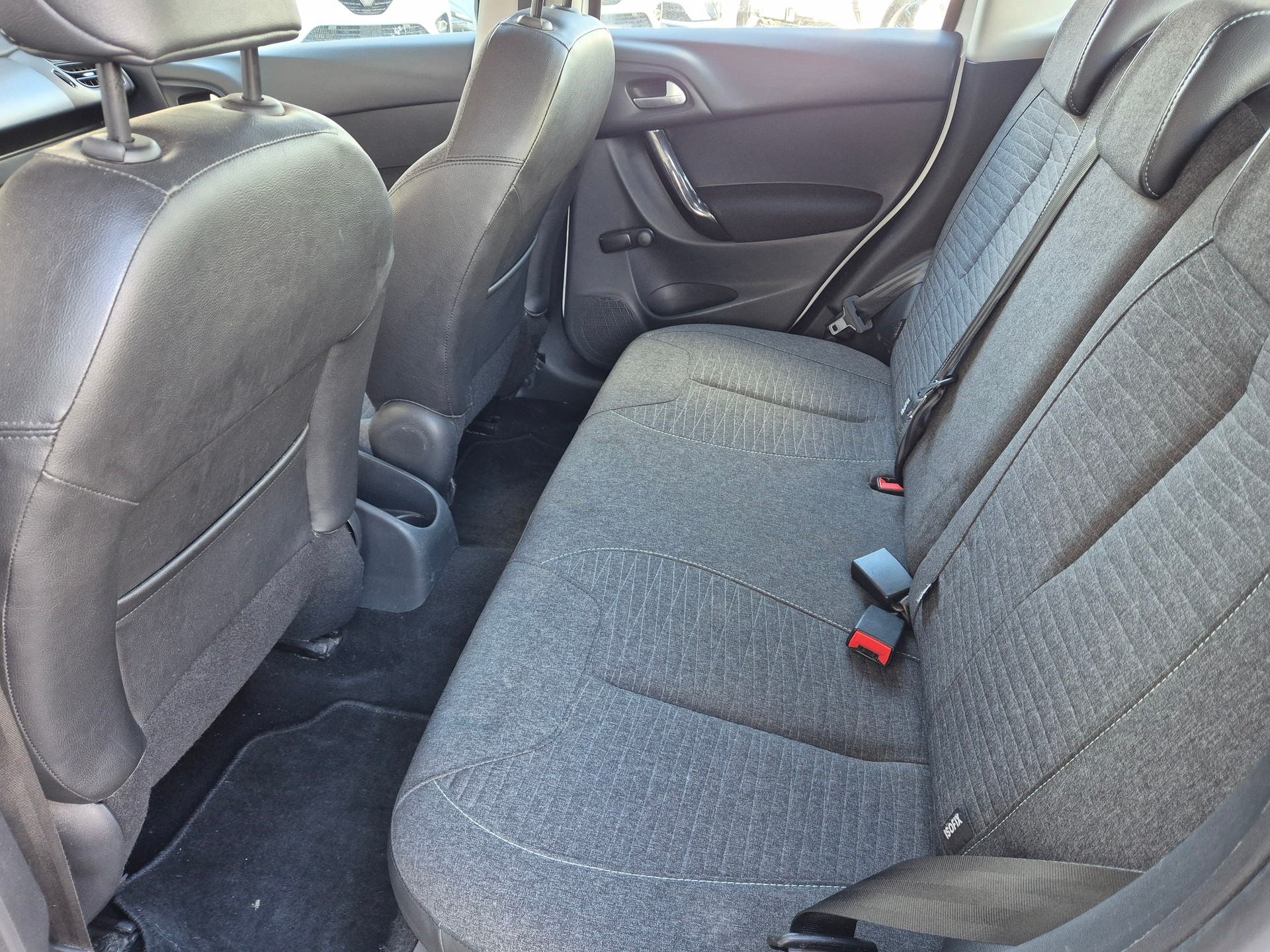 CITROEN C3 1.2i PureTech Sélection-image-14