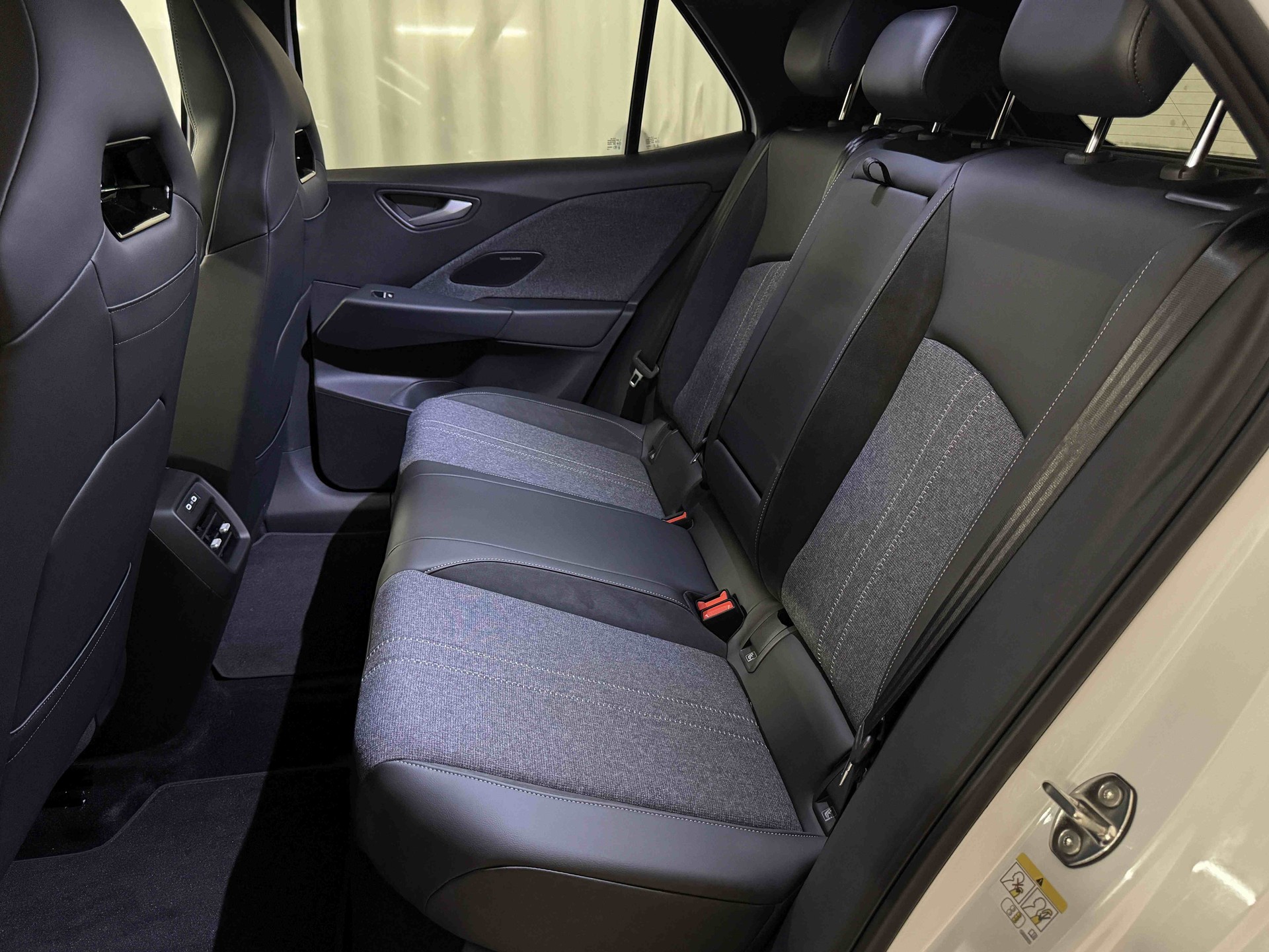 VW ID.3 Neo 79 kWh 231 PS Style-image-14