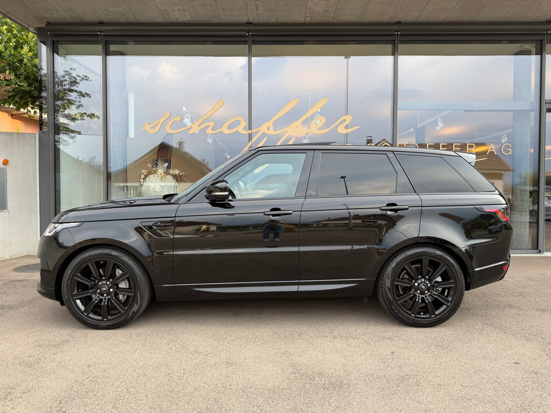 LAND ROVER Range Rover Sport D300 3.0D I6 MHEV HSE Dynamic Automatic-image-4