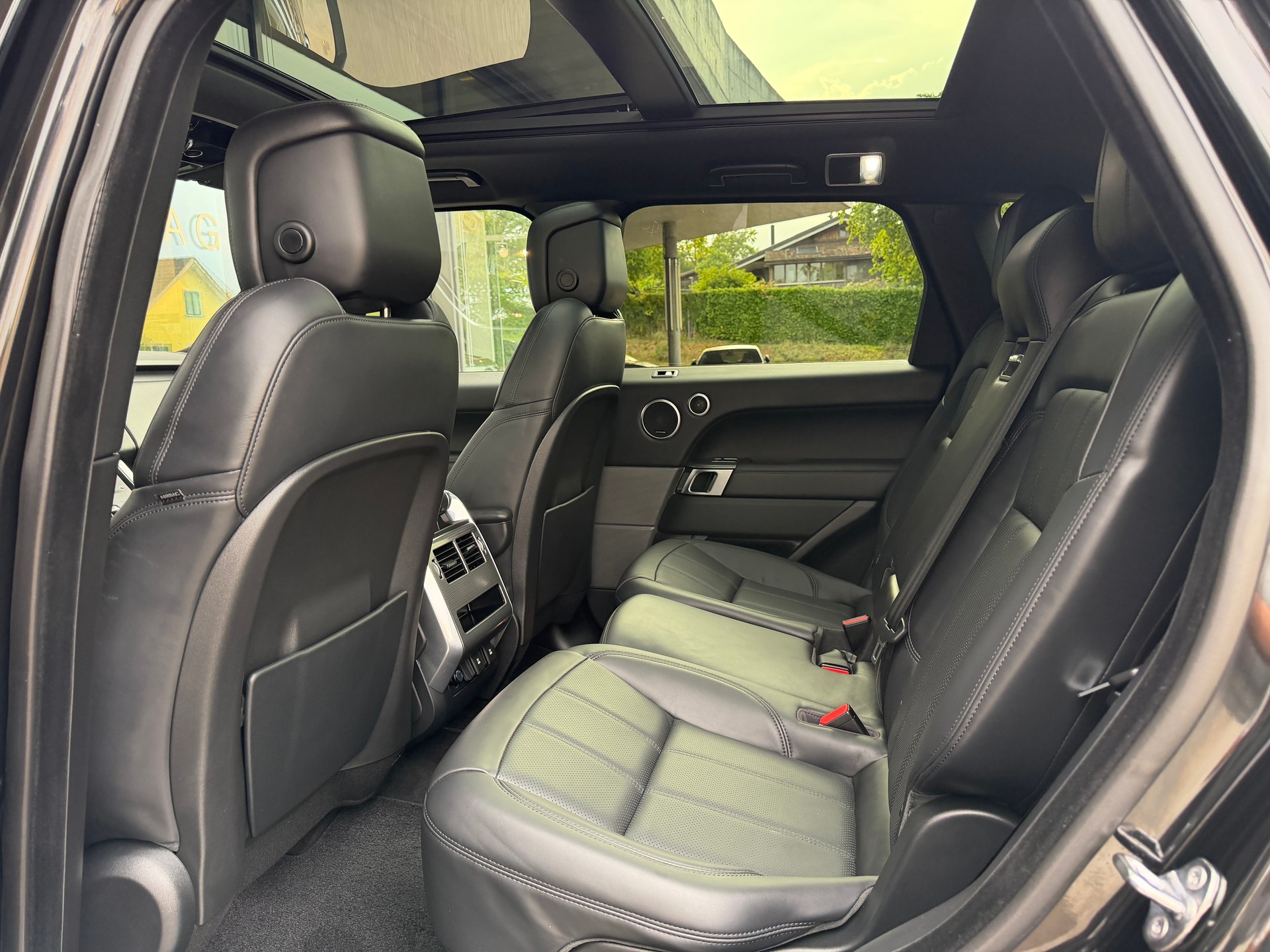 LAND ROVER Range Rover Sport D300 3.0D I6 MHEV HSE Dynamic Automatic-image-24