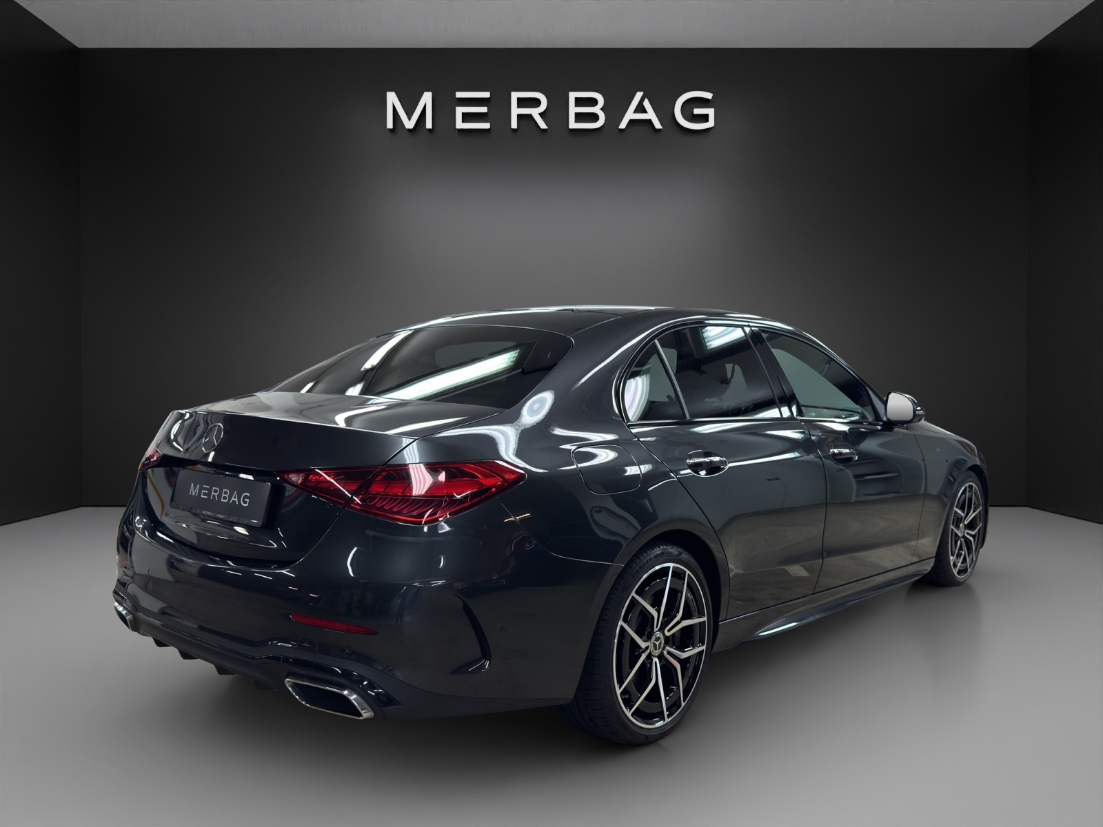 MERCEDES-BENZ C 300 T AMG Line-image-4
