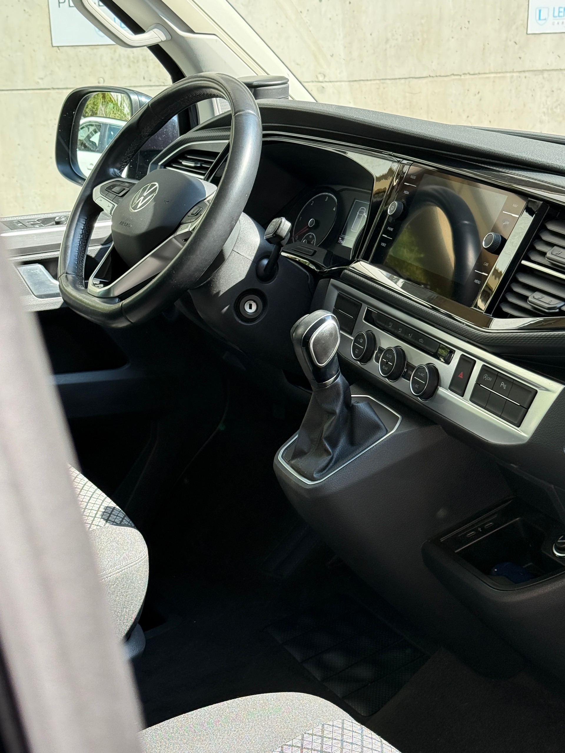 VW T6.1 California 2.0 TDI Beach Edition Liberty DSG-image-8