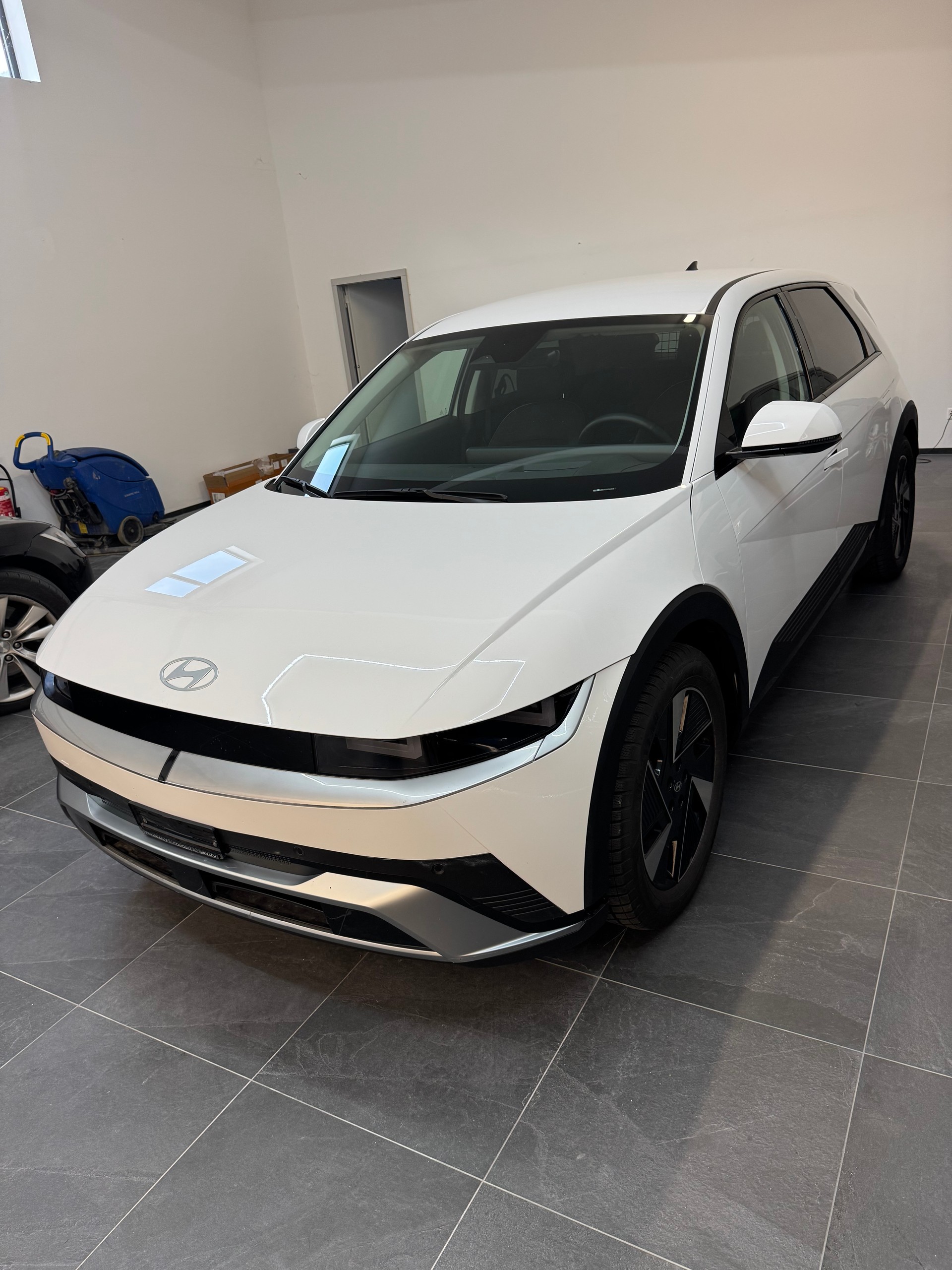 HYUNDAI Ioniq 5 77kWh Origo 2WD-image-0