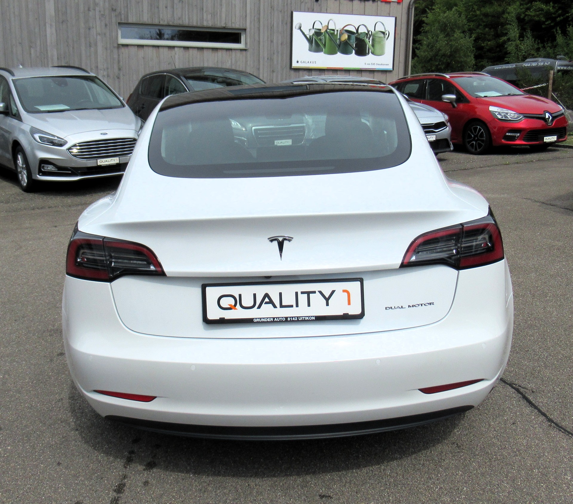 TESLA Model 3 Long Range Dual Motor AWD-image-4