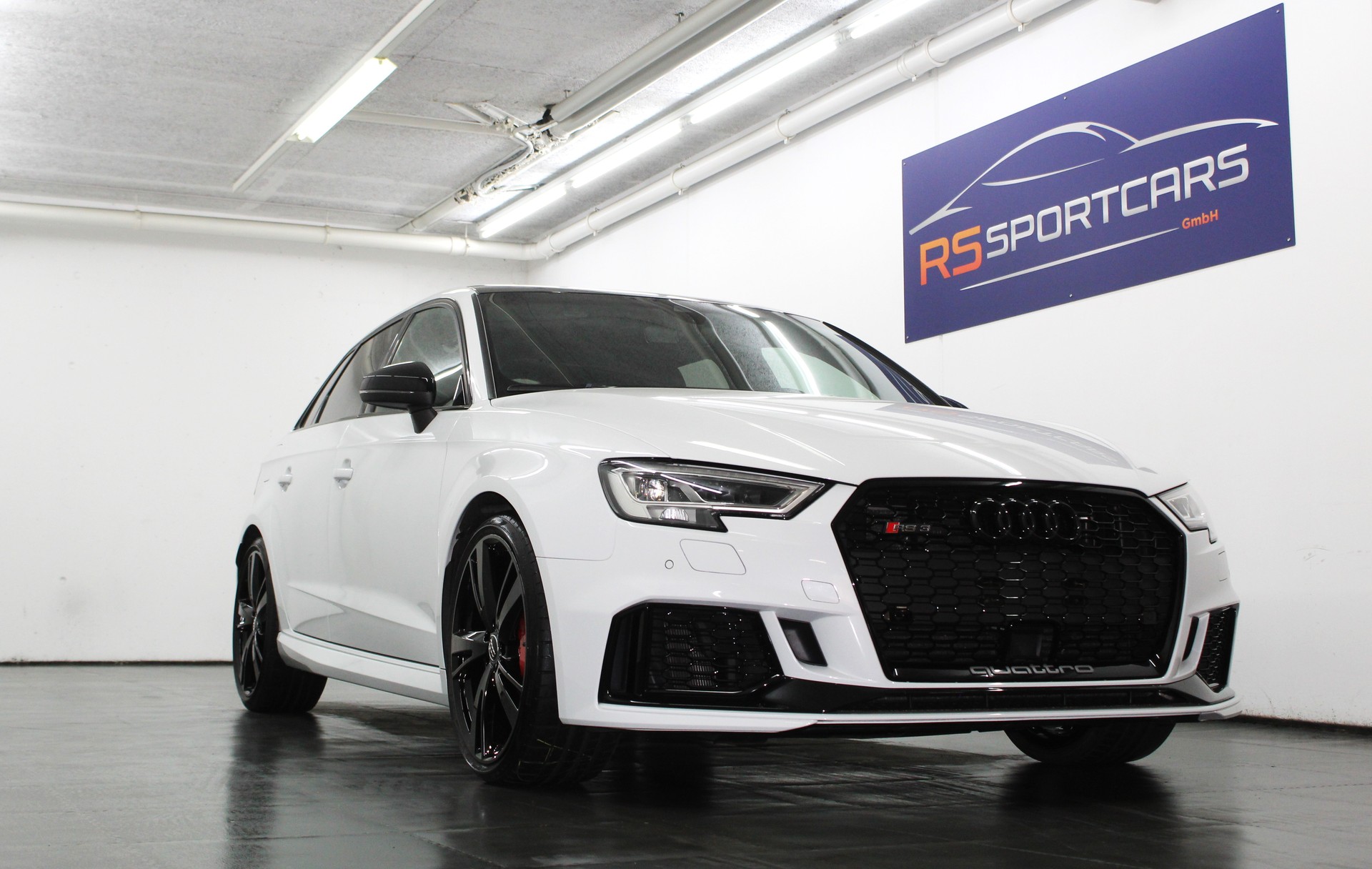 AUDI RS3 Sportback 2.5 TSI quattro S-tronic RS-Designpaket / OHNE OPF / CH-Fahrzeug-image-1