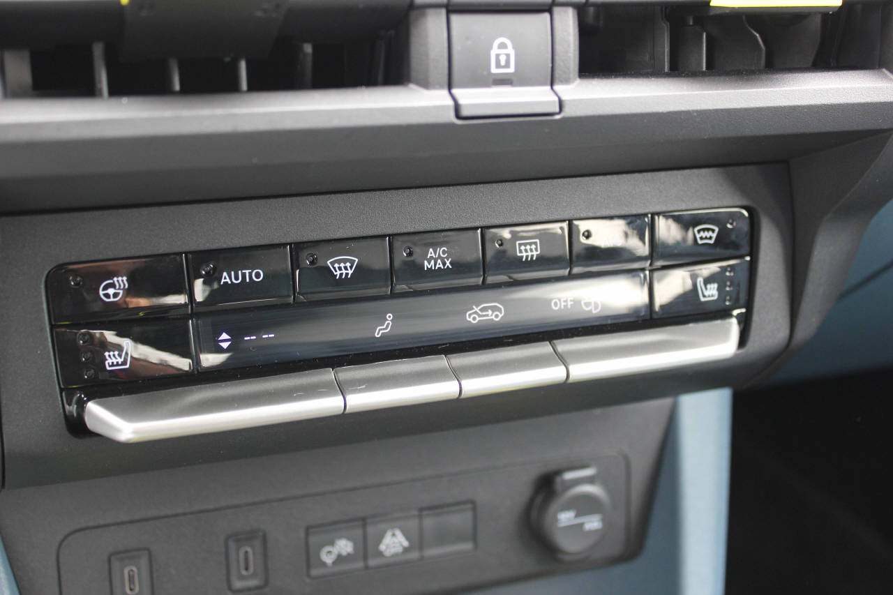 FIAT Grande Panda 1.2 Hybrid La Prima-image-12