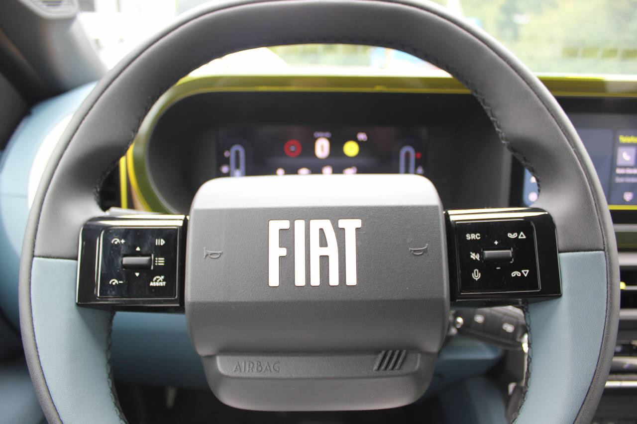 FIAT Grande Panda 1.2 Hybrid La Prima-image-9