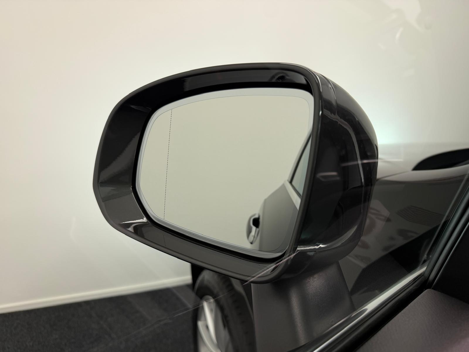 VOLVO XC90 2.0 D5 Momentum 7P. AWD-image-25