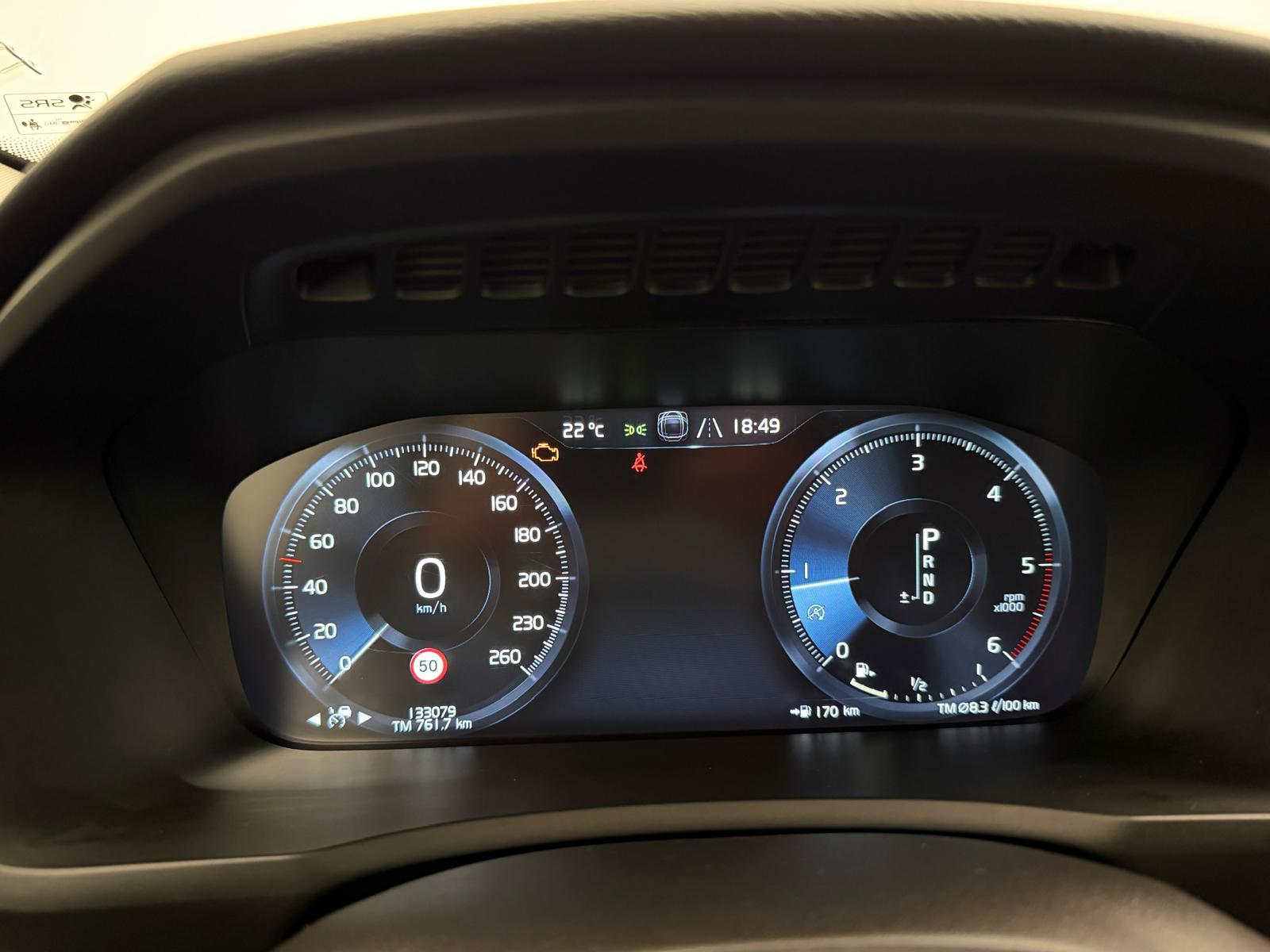 VOLVO XC90 2.0 D5 Momentum 7P. AWD-image-28