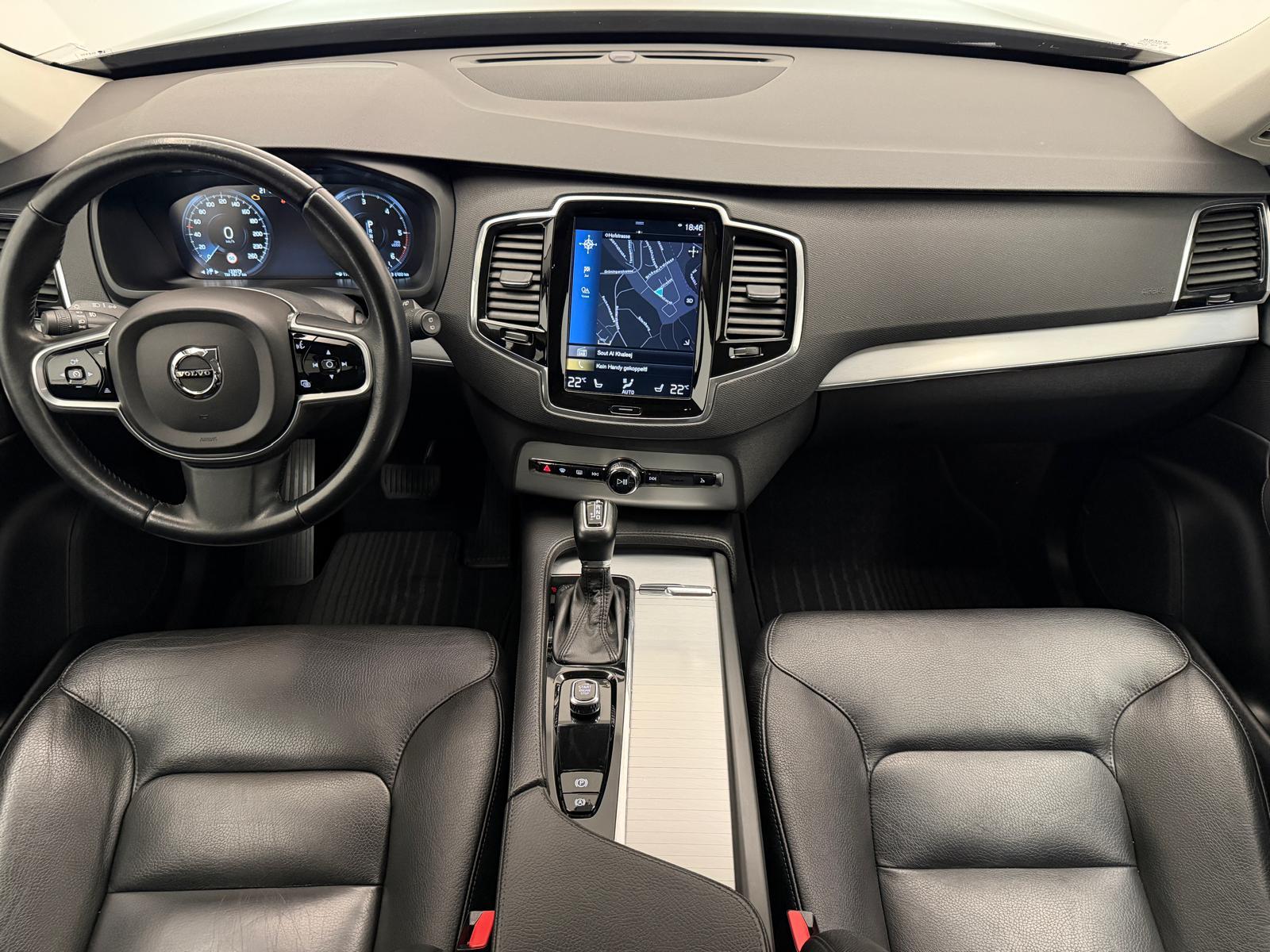 VOLVO XC90 2.0 D5 Momentum 7P. AWD-image-11