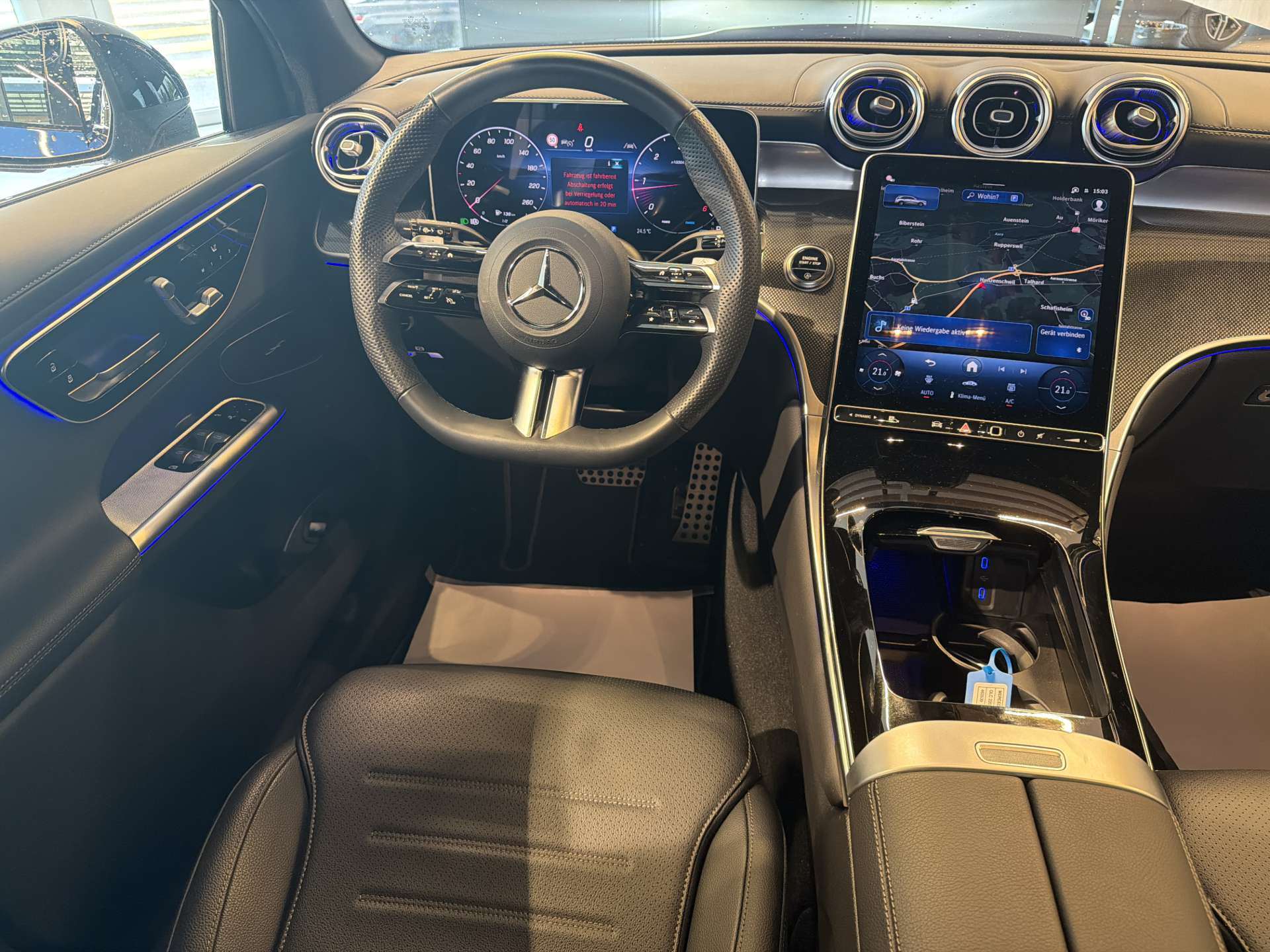 MERCEDES-BENZ GLC 220 d AMG-Line 4Matic G-Tronic Automat-image-4