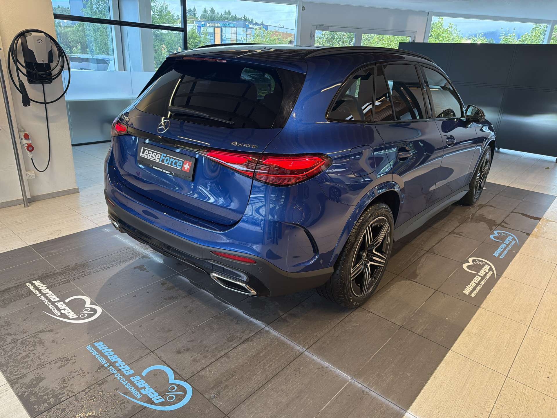 MERCEDES-BENZ GLC 220 d AMG-Line 4Matic G-Tronic Automat-showroom-element-2