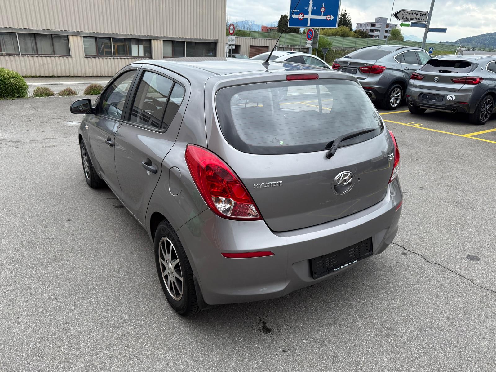 HYUNDAI i20 1.2 Comfort-image-3
