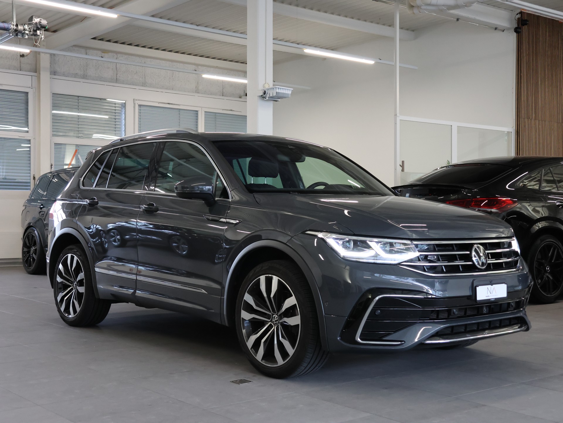 VW Tiguan 2.0TSI R-Line 4Motion DSG *360 Kamera* *Sitzheizung* *Harman/Kardon*-image-1