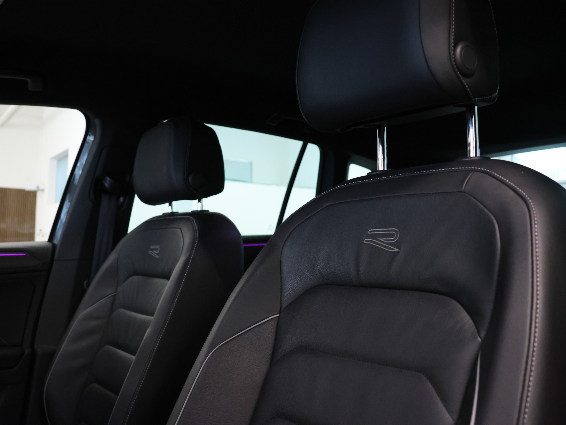VW Tiguan 2.0TSI R-Line 4Motion DSG *360 Kamera* *Sitzheizung* *Harman/Kardon*-image-17
