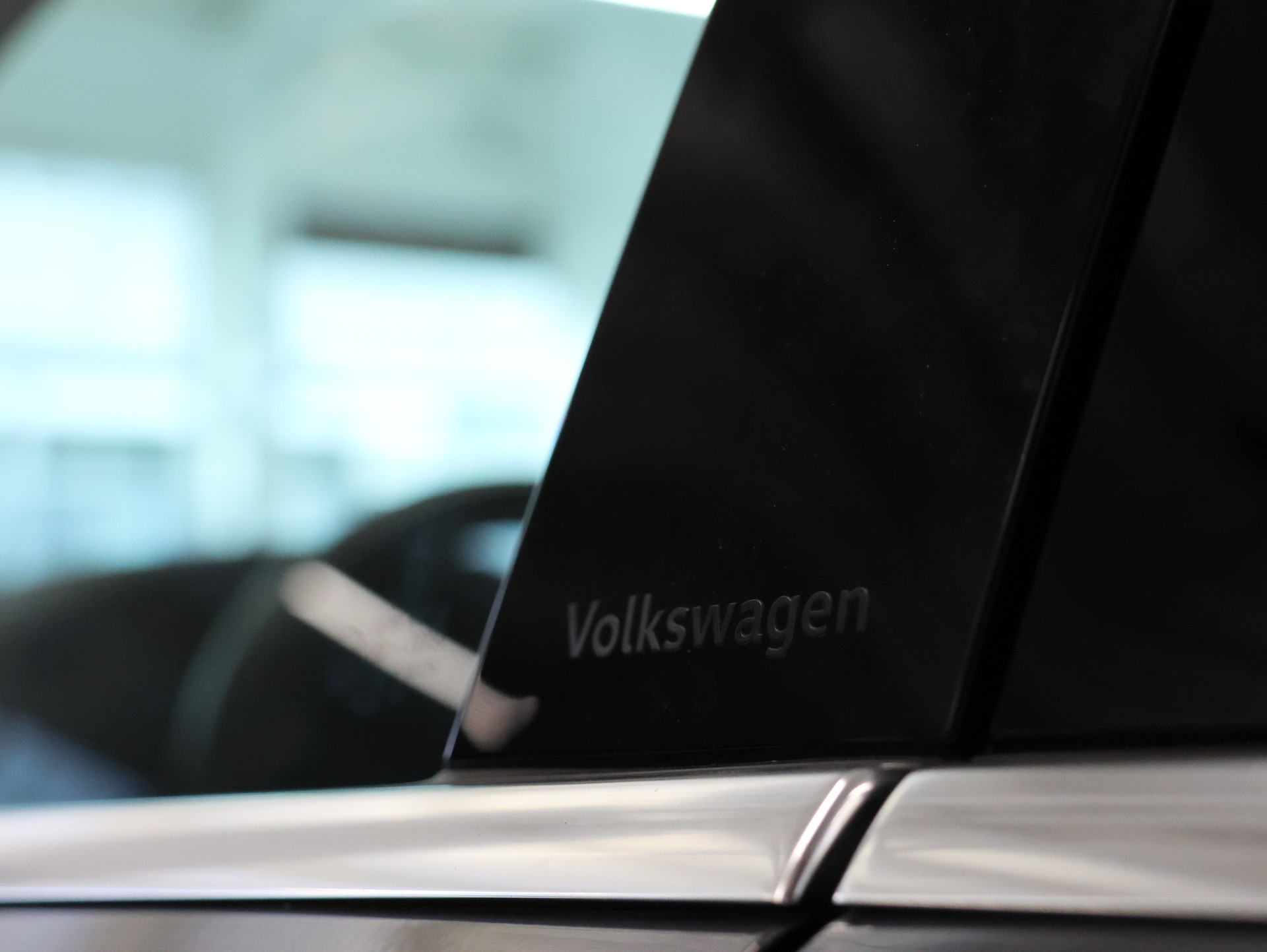 VW Tiguan 2.0TSI R-Line 4Motion DSG *360 Kamera* *Sitzheizung* *Harman/Kardon*-image-15