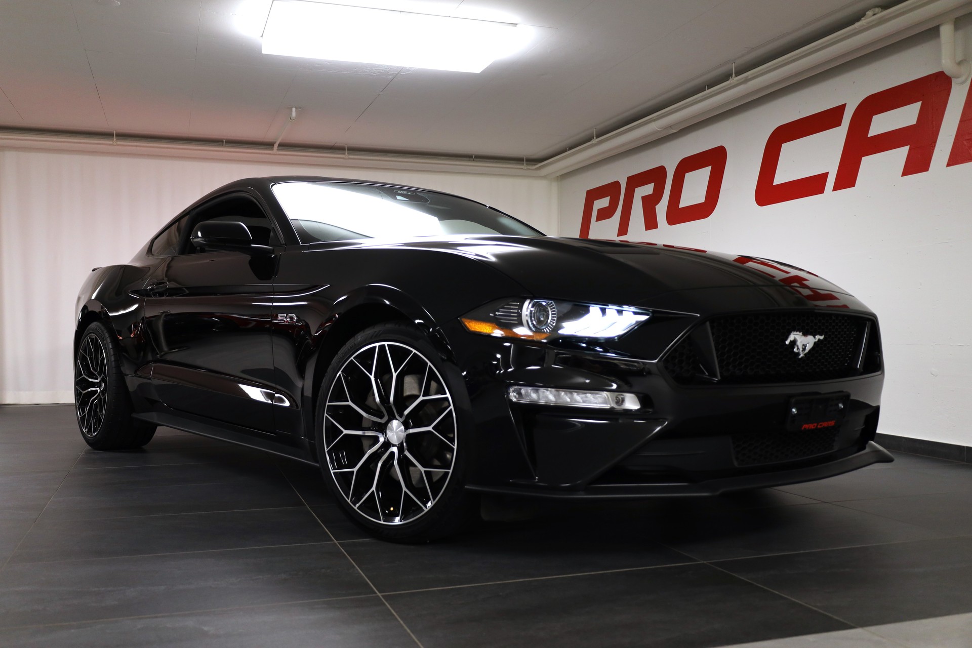 FORD Mustang 5.0 V8 GT-image-0
