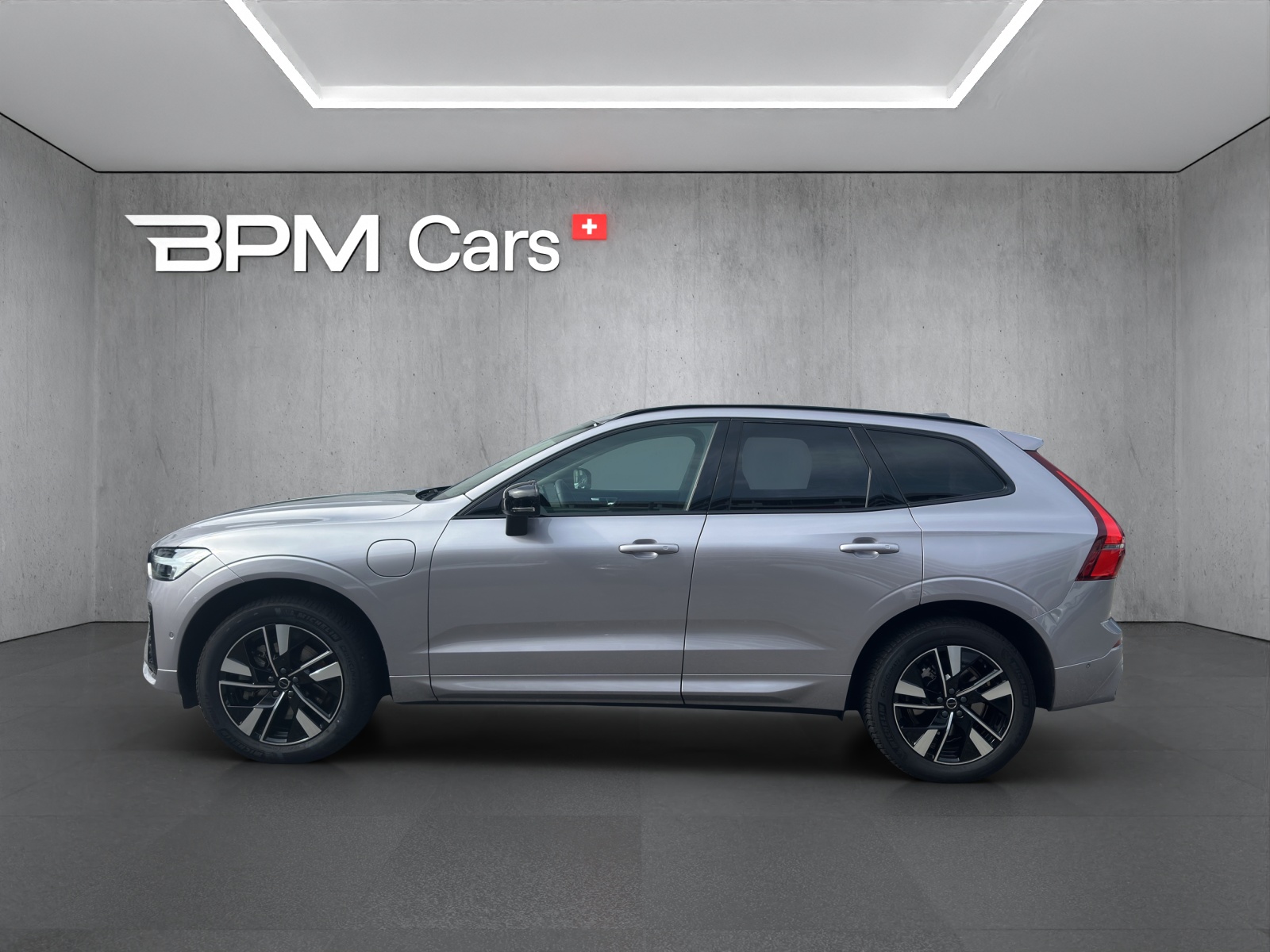 VOLVO XC60 2.0 T6 TE Plus Dark eAWD-image-15