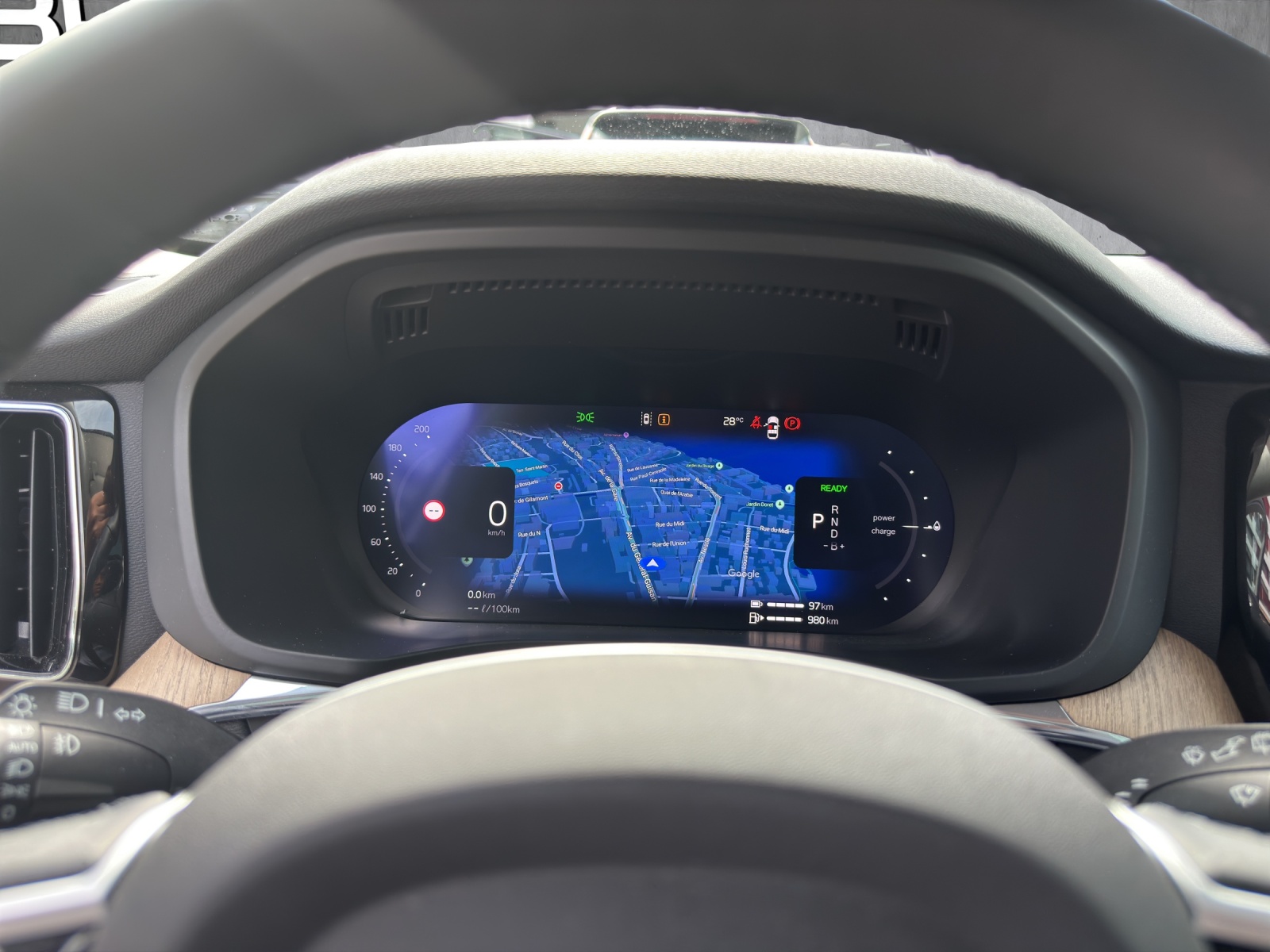 VOLVO XC60 2.0 T6 TE Plus Dark eAWD-image-11